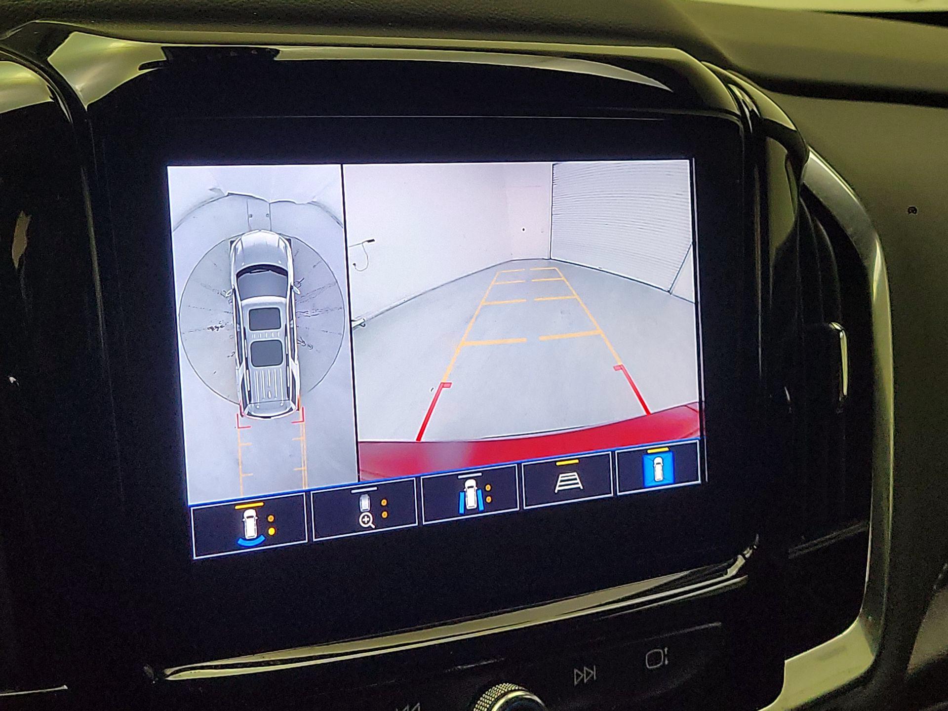 Thumbnail: 2023 Chevrolet Traverse - 15