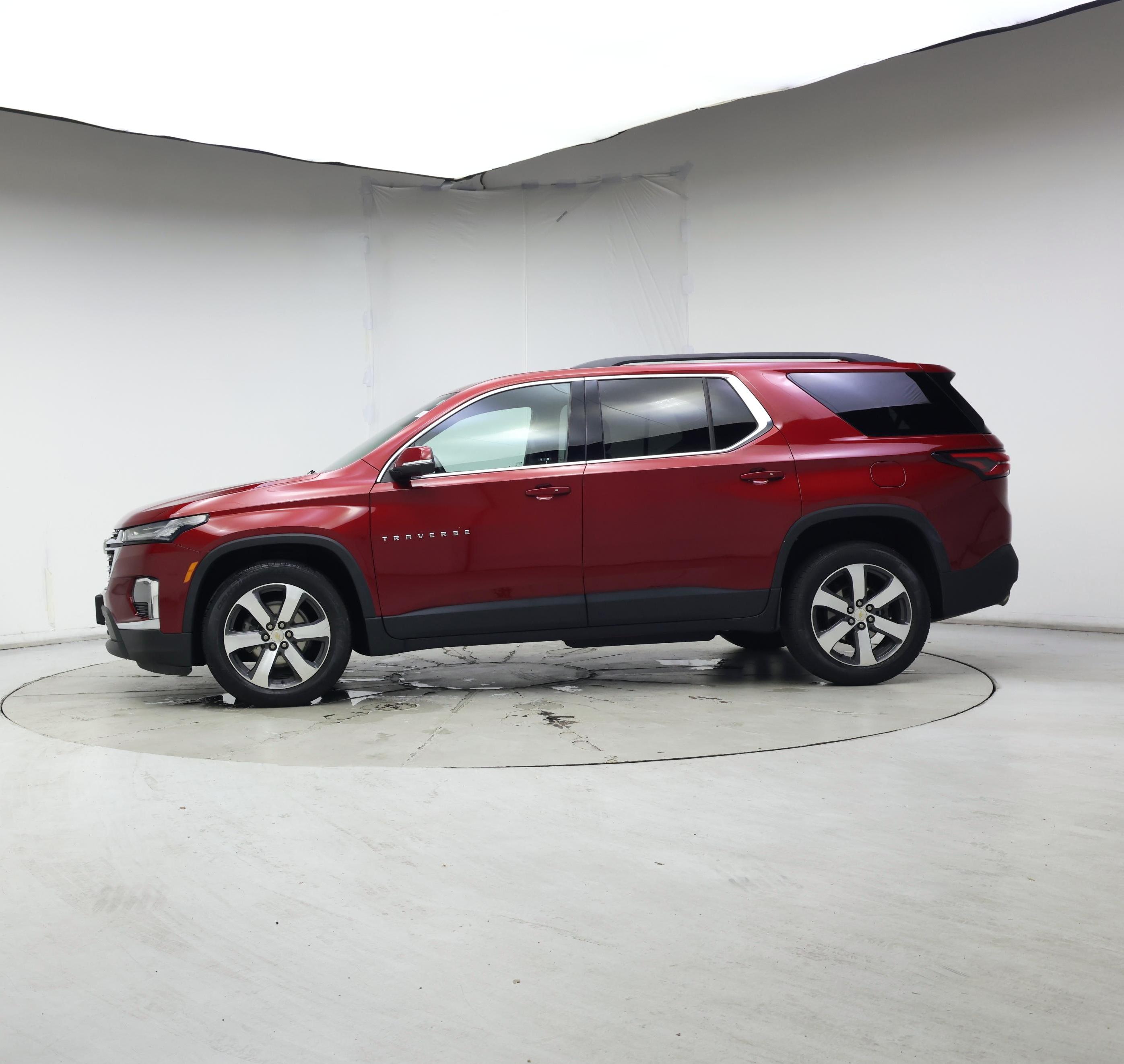 Thumbnail: 2023 Chevrolet Traverse - 3