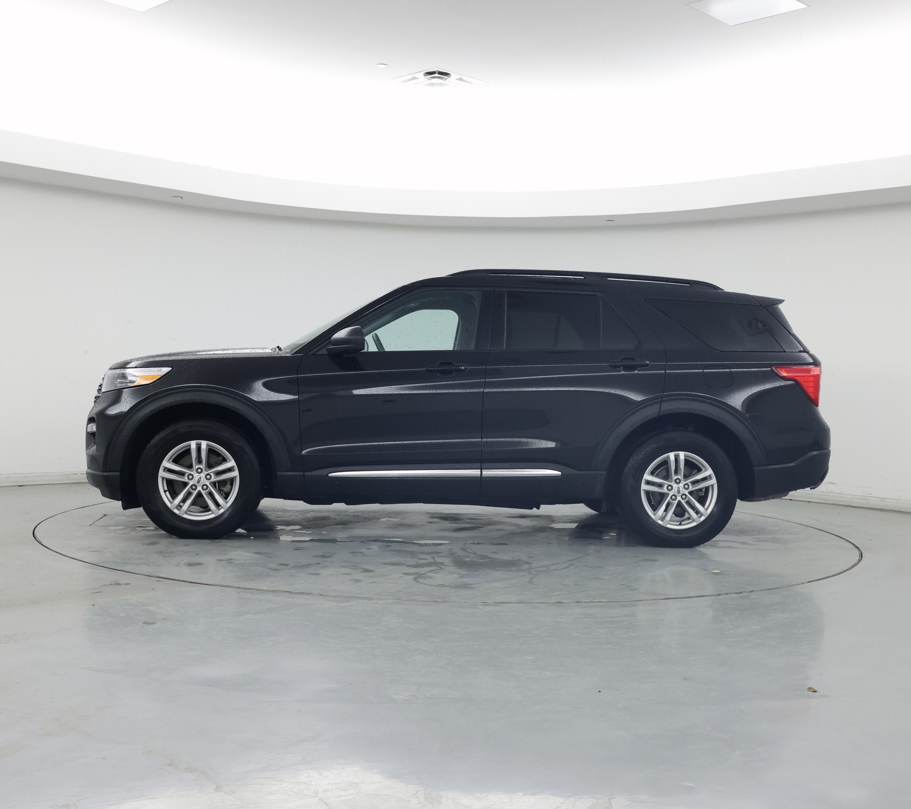 Thumbnail: 2023 Ford Explorer - 3