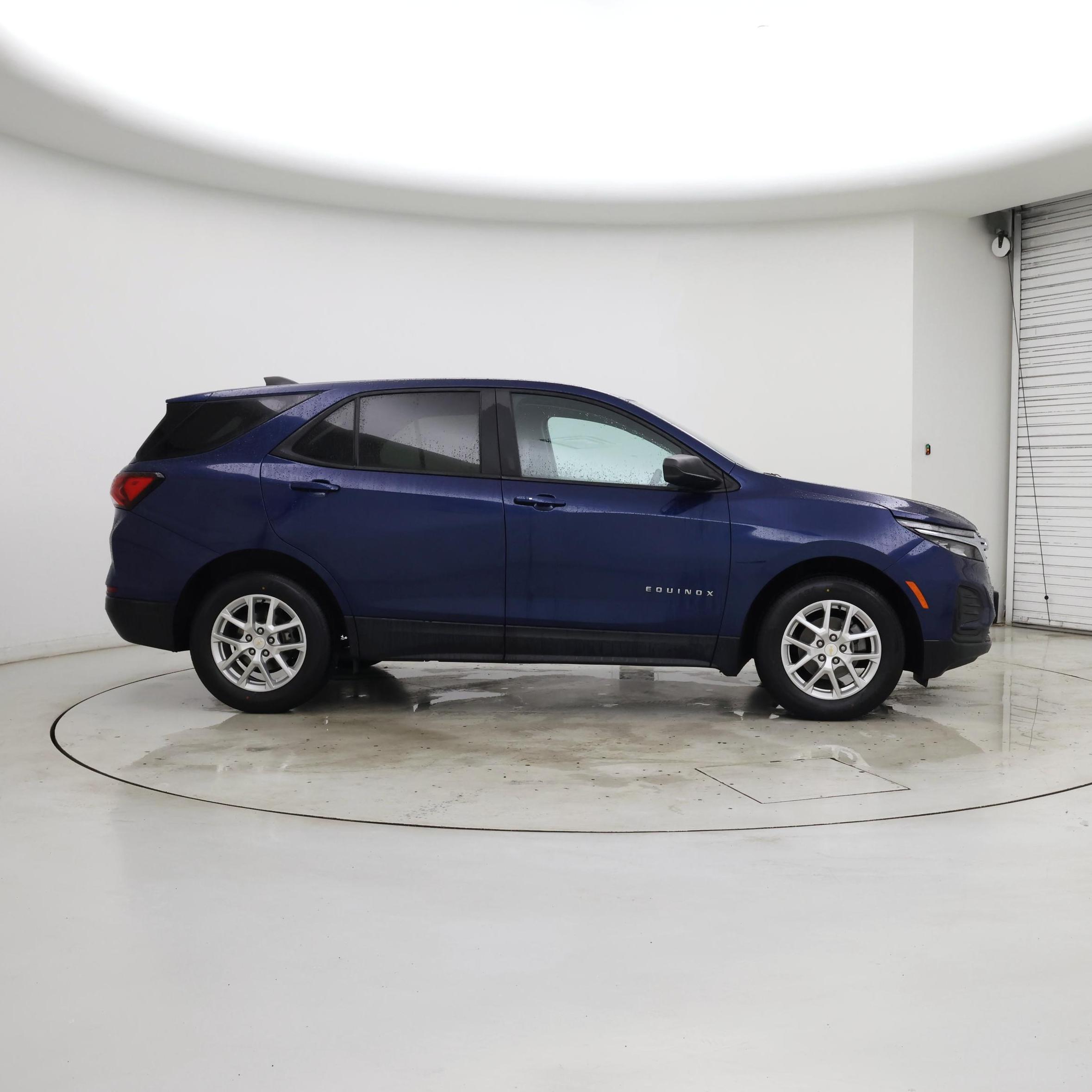 Thumbnail: 2022 Chevrolet Equinox - 7