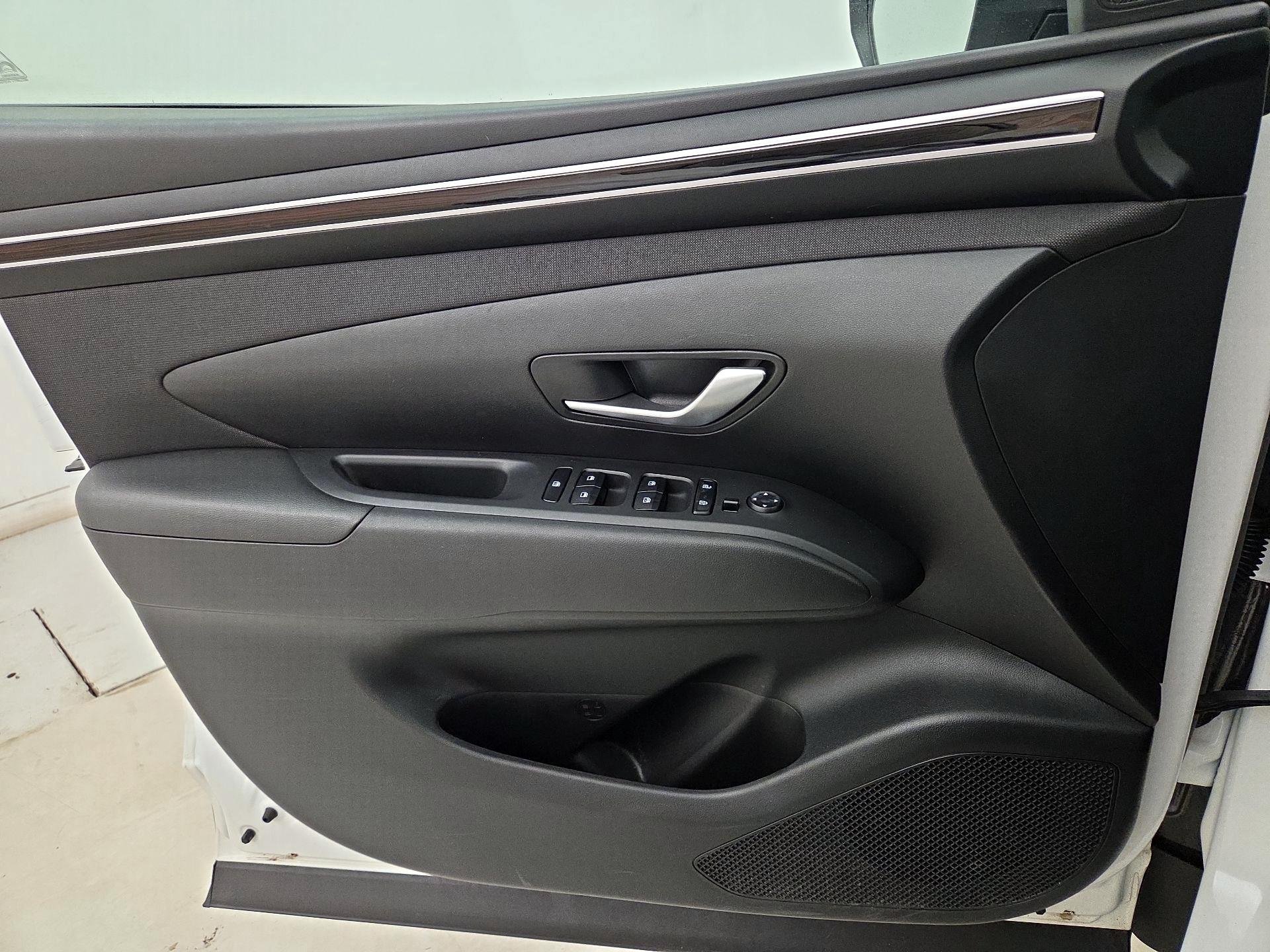 Thumbnail: 2023 Hyundai Tucson - 12