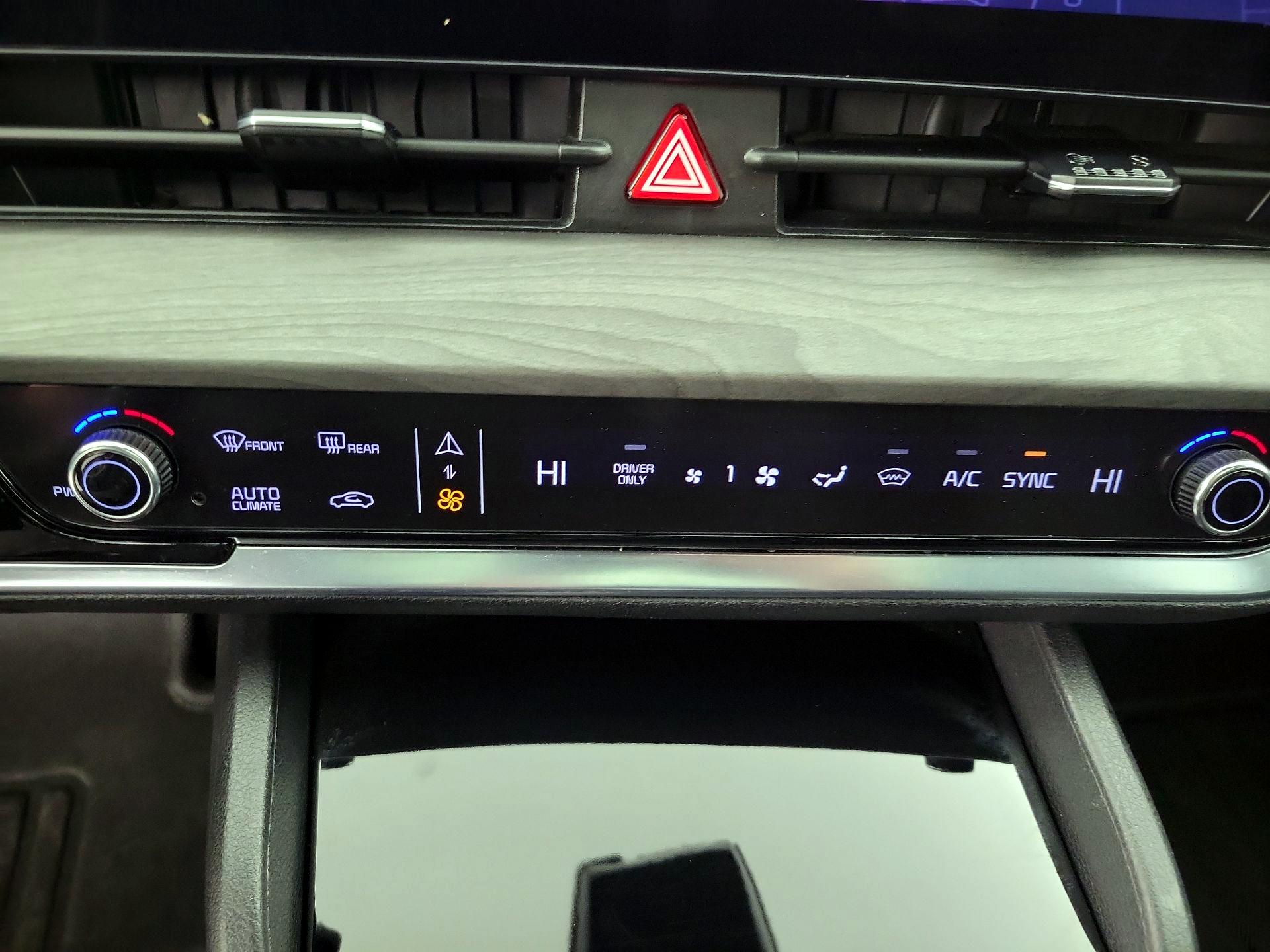 Thumbnail: 2023 Kia Sportage - 17