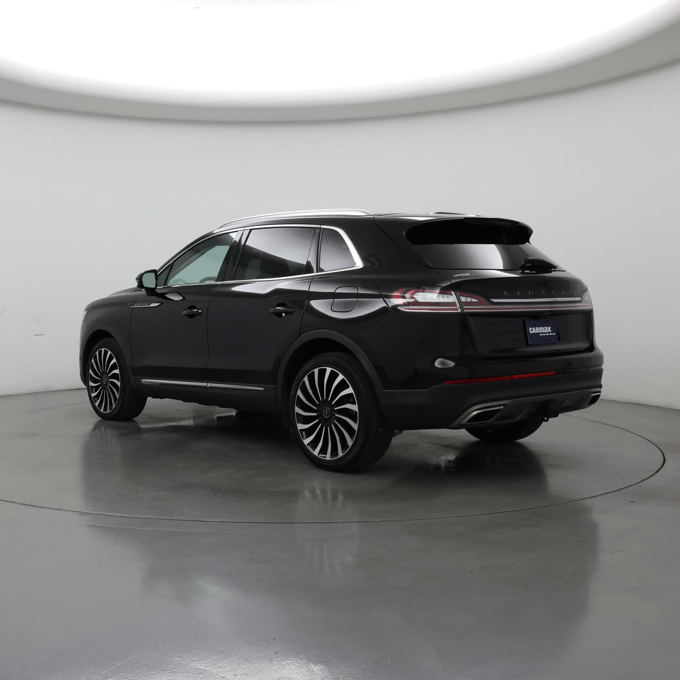 Thumbnail: 2022 Lincoln Nautilus - 2