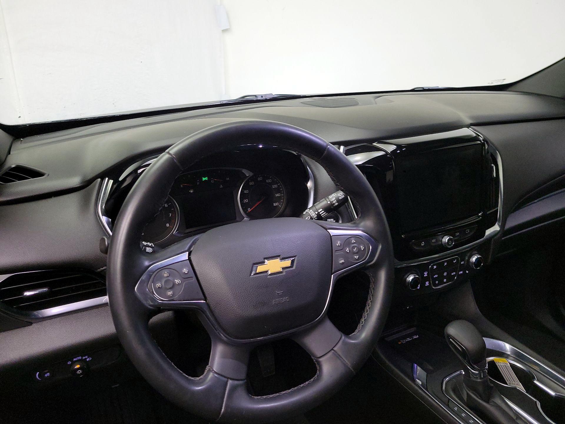 Thumbnail: 2023 Chevrolet Traverse - 10