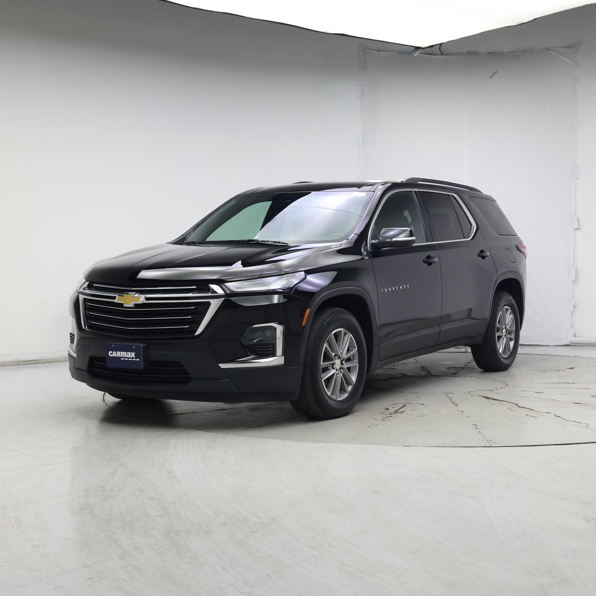 Thumbnail: 2023 Chevrolet Traverse - 4