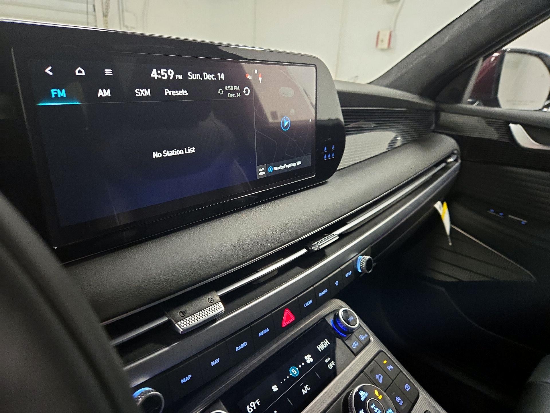 Thumbnail: 2024 Hyundai Palisade - 16