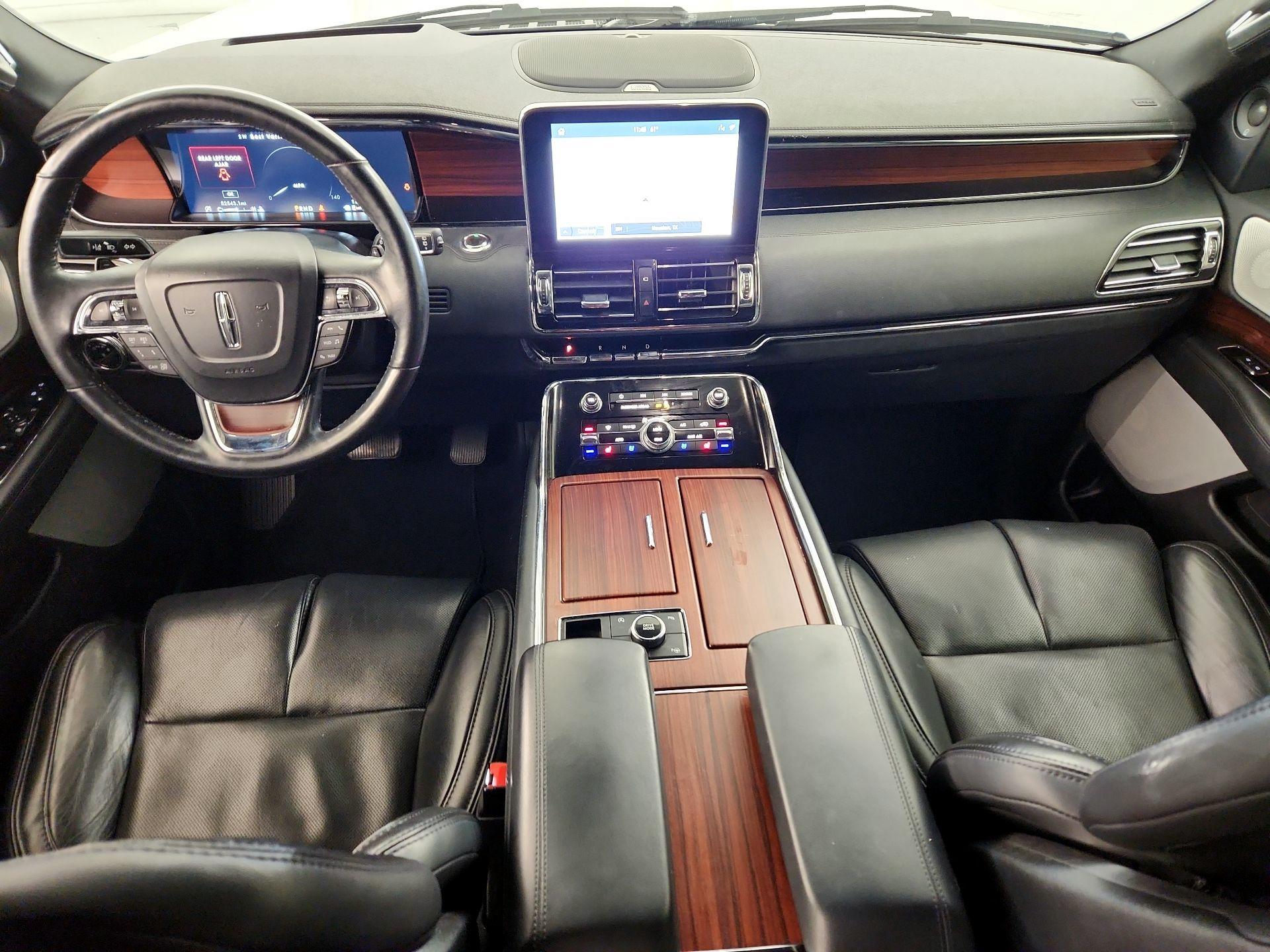 Thumbnail: 2021 Lincoln Navigator - 9