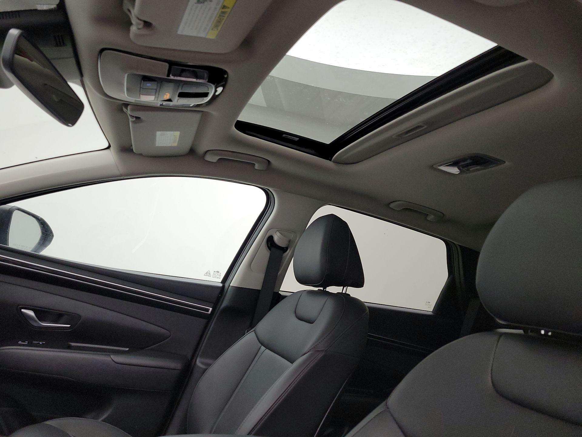 Thumbnail: 2023 Hyundai Tucson - 19