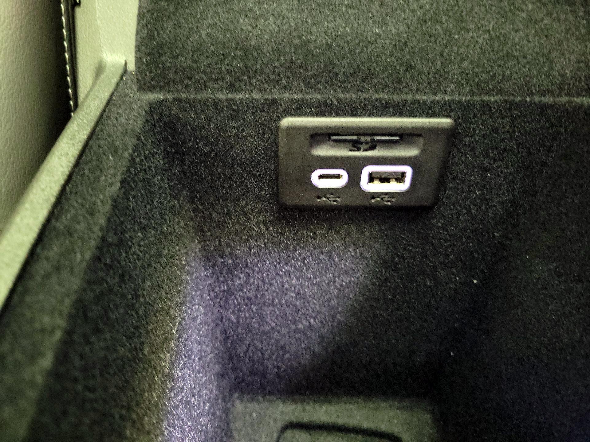 Thumbnail: 2025 Cadillac XT6 - 19