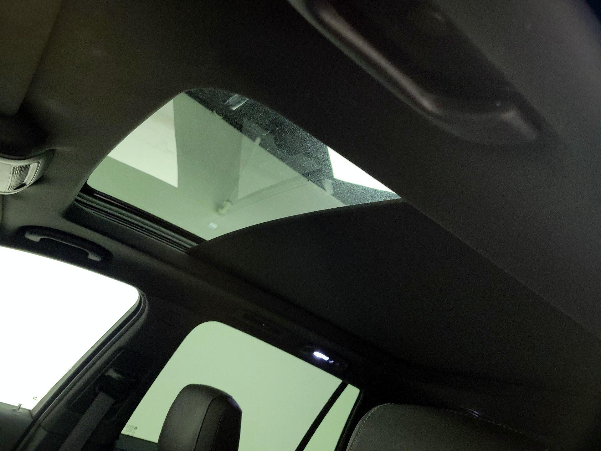 Thumbnail: 2025 Cadillac XT6 - 20