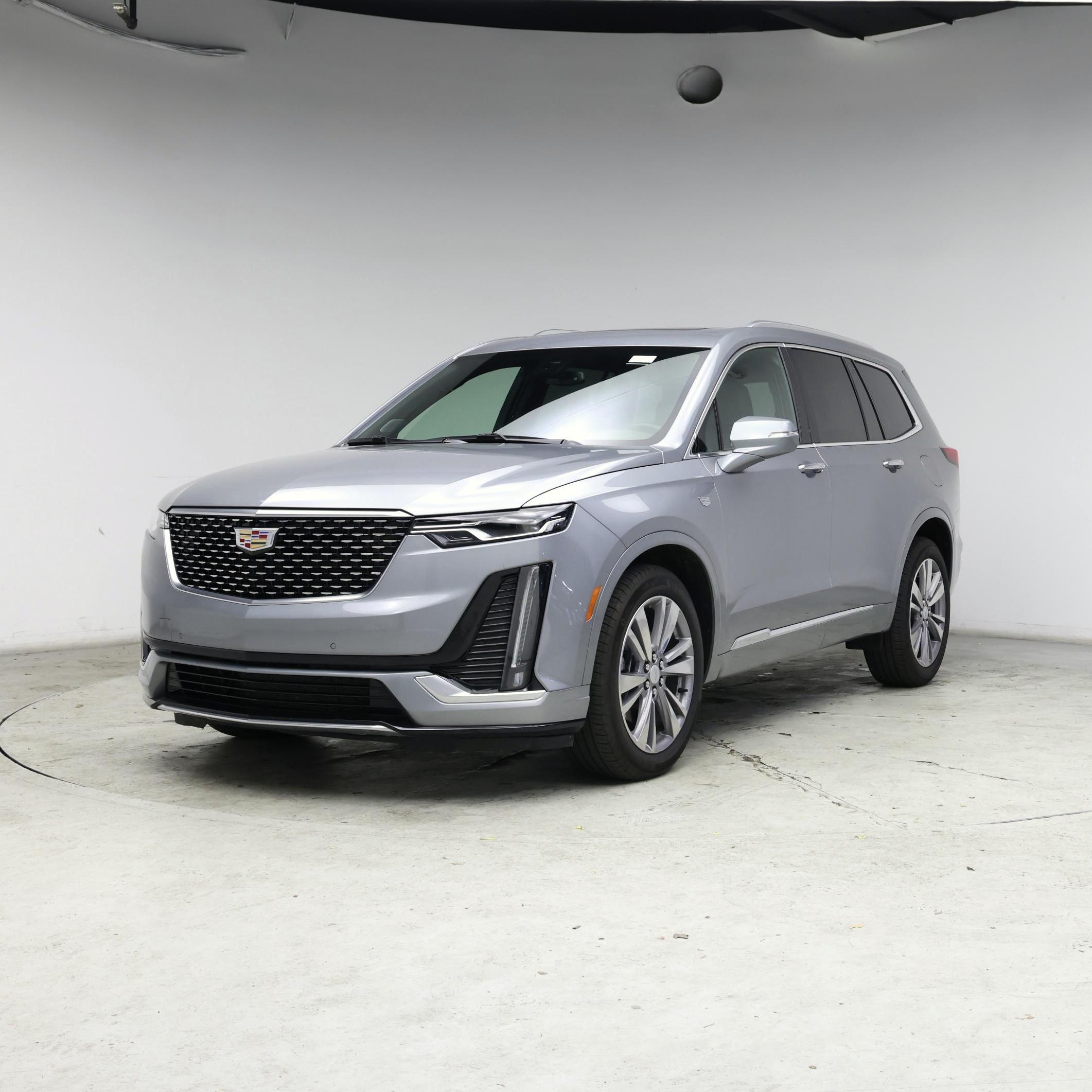 Thumbnail: 2025 Cadillac XT6 - 4