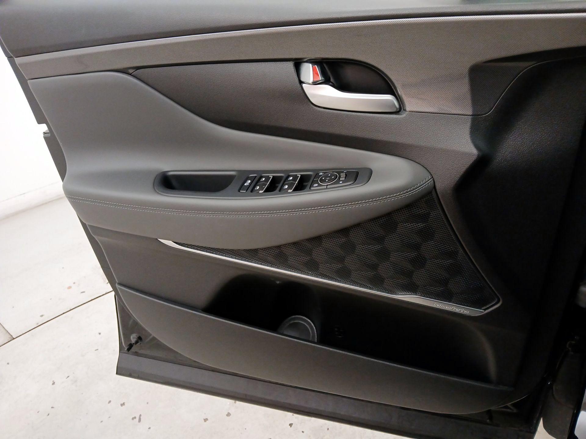 Thumbnail: 2023 Hyundai Santa Fe - 12