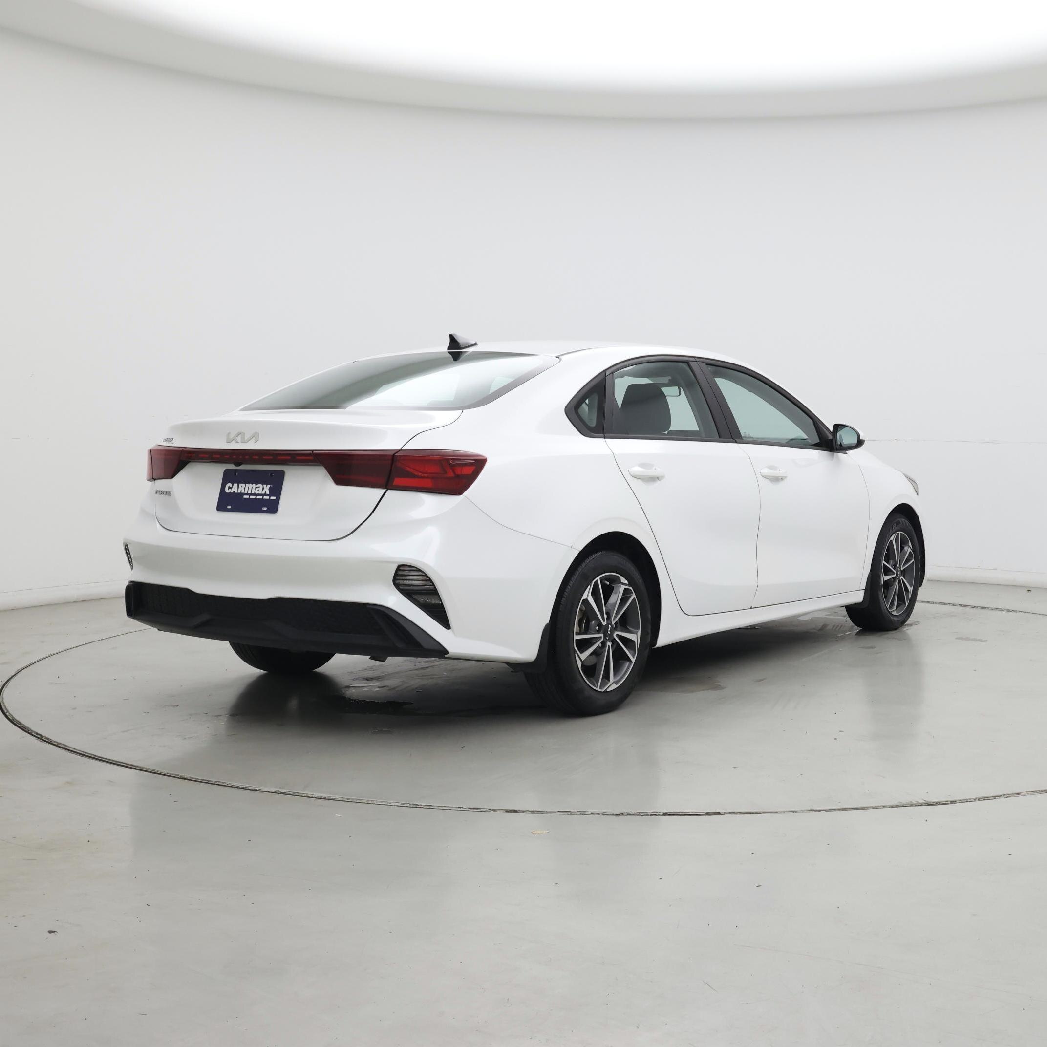 Thumbnail: 2022 Kia Forte - 8