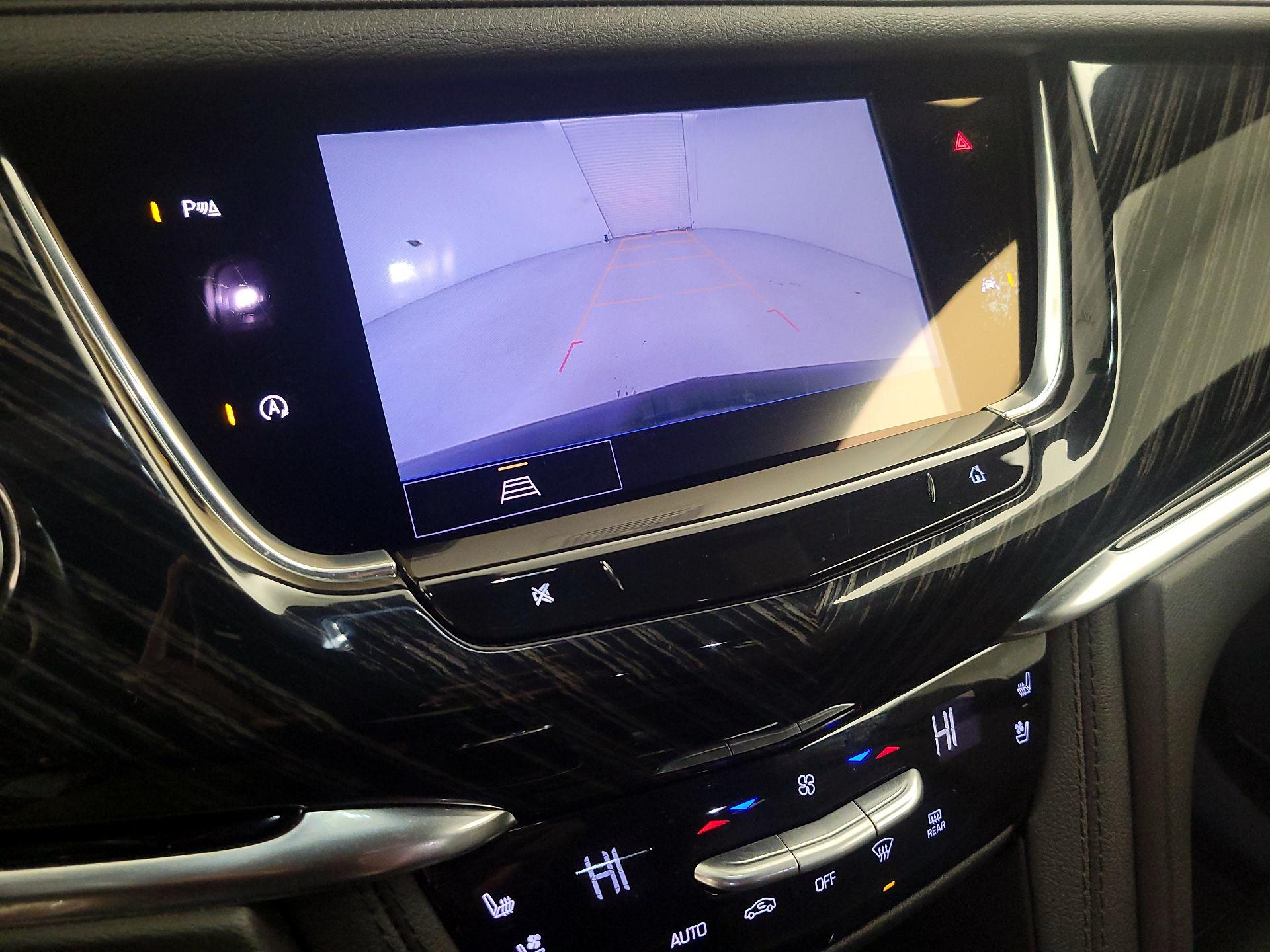 Thumbnail: 2025 Cadillac XT6 - 15