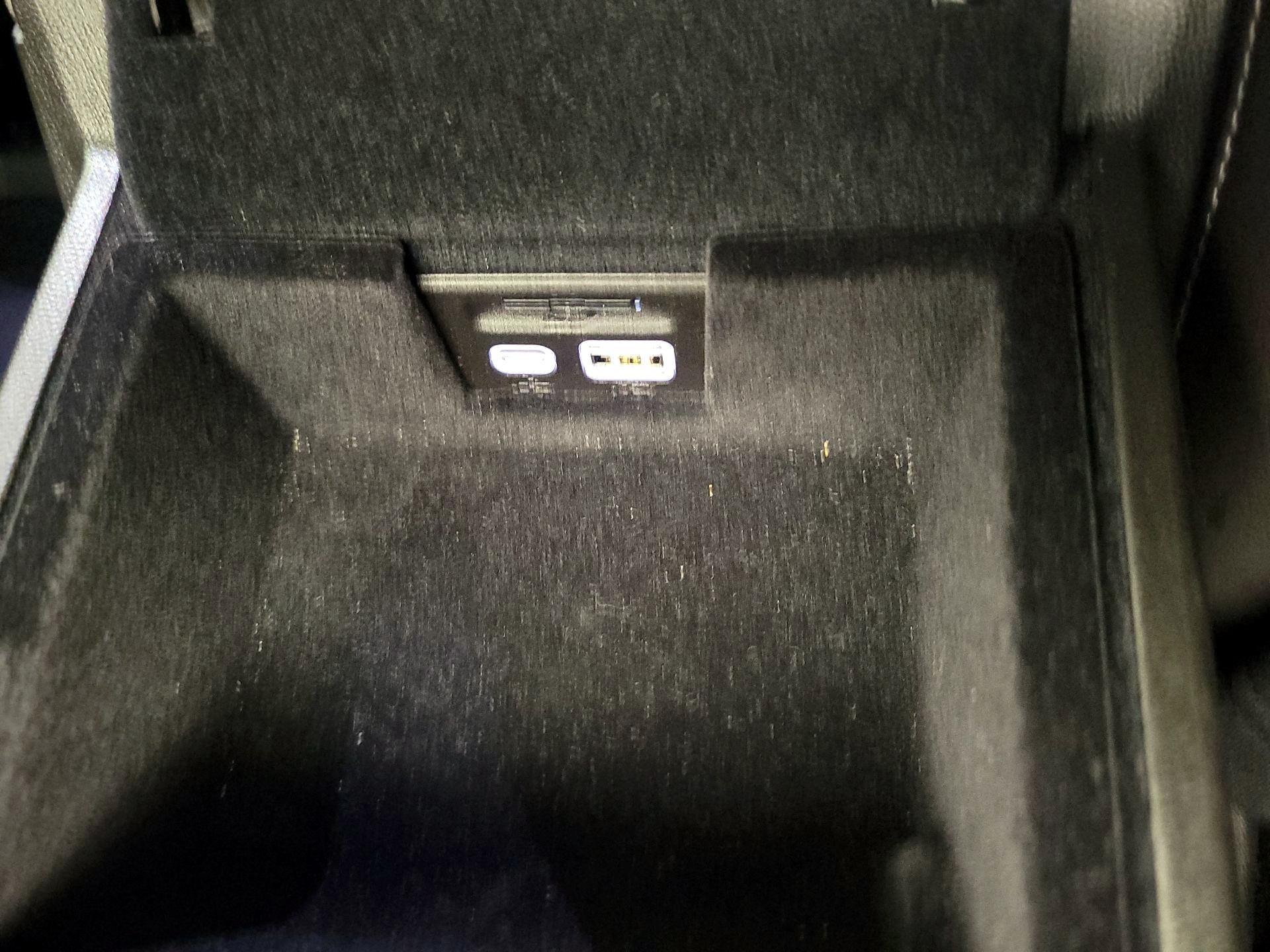 Thumbnail: 2025 Cadillac XT6 - 19