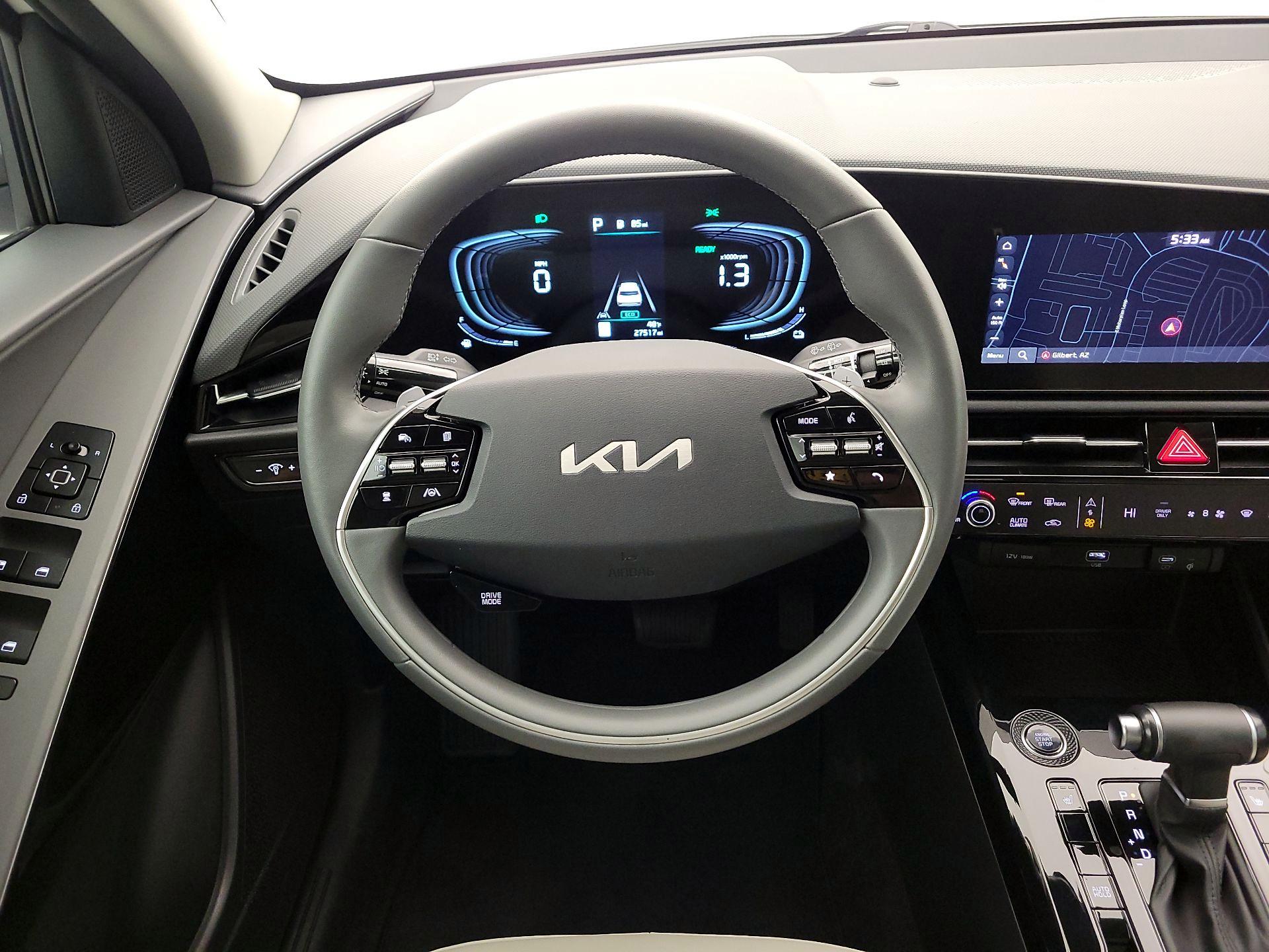 Thumbnail: 2023 Kia Niro - 10