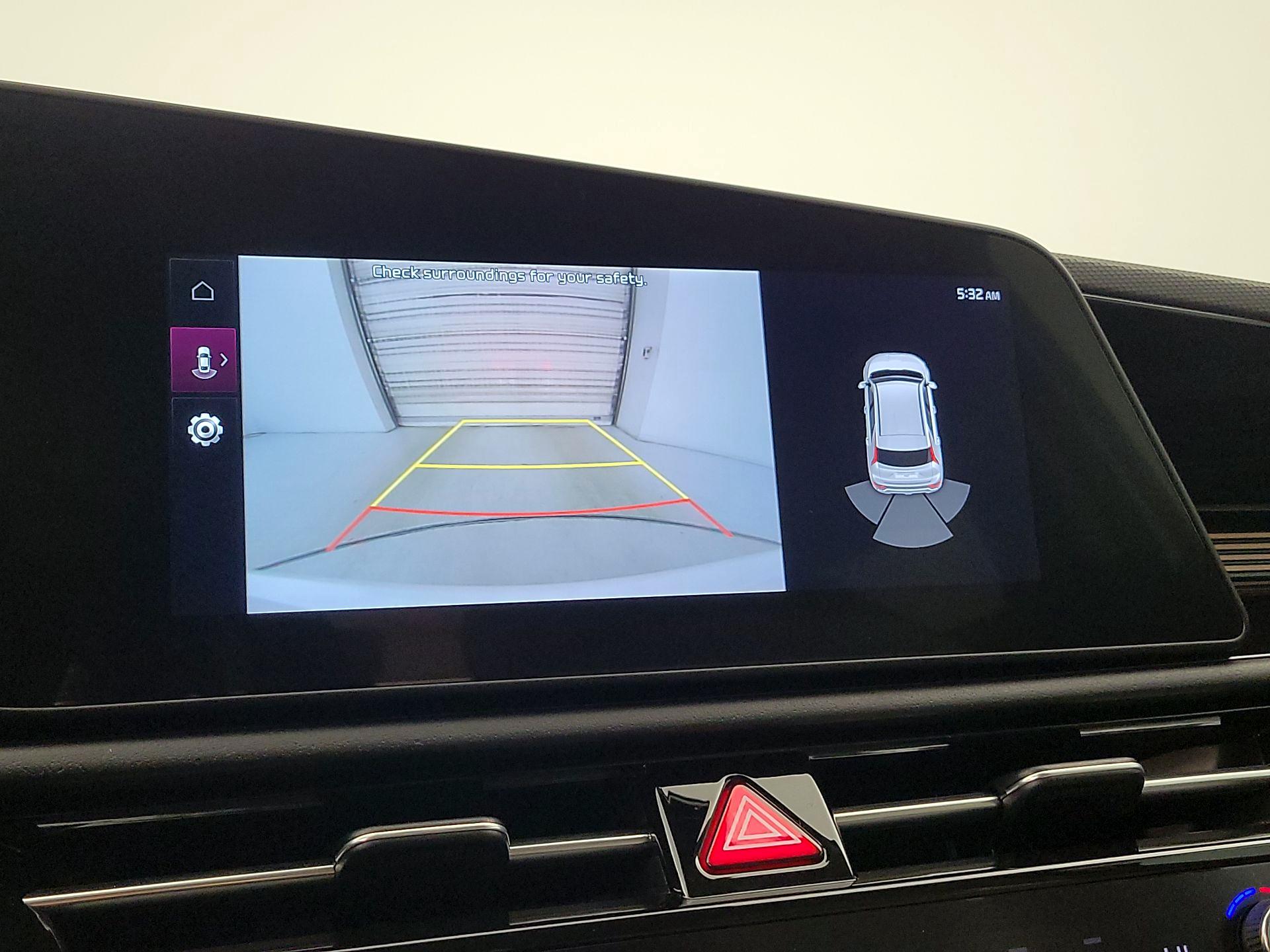 Thumbnail: 2023 Kia Niro - 15