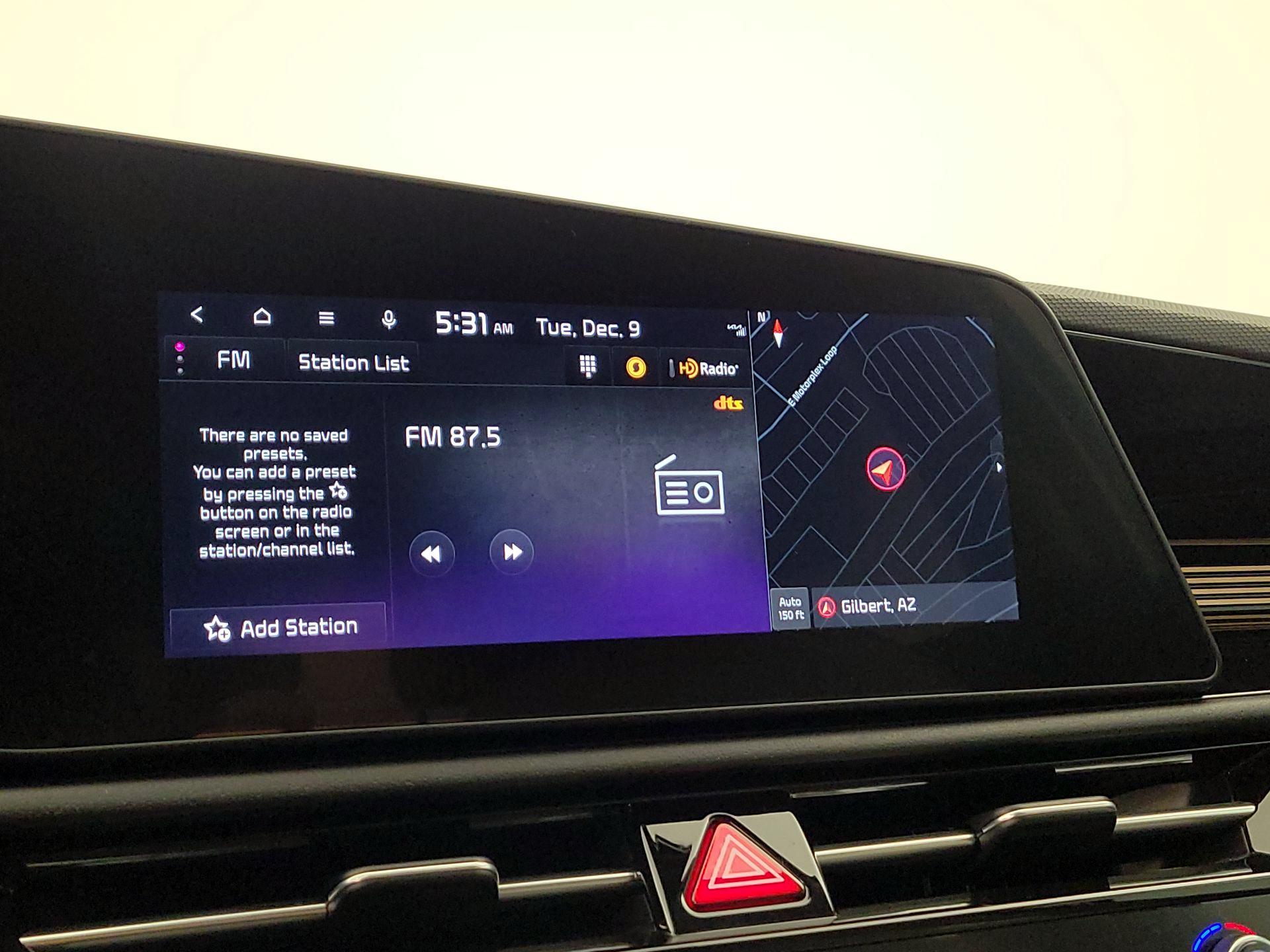 Thumbnail: 2023 Kia Niro - 16