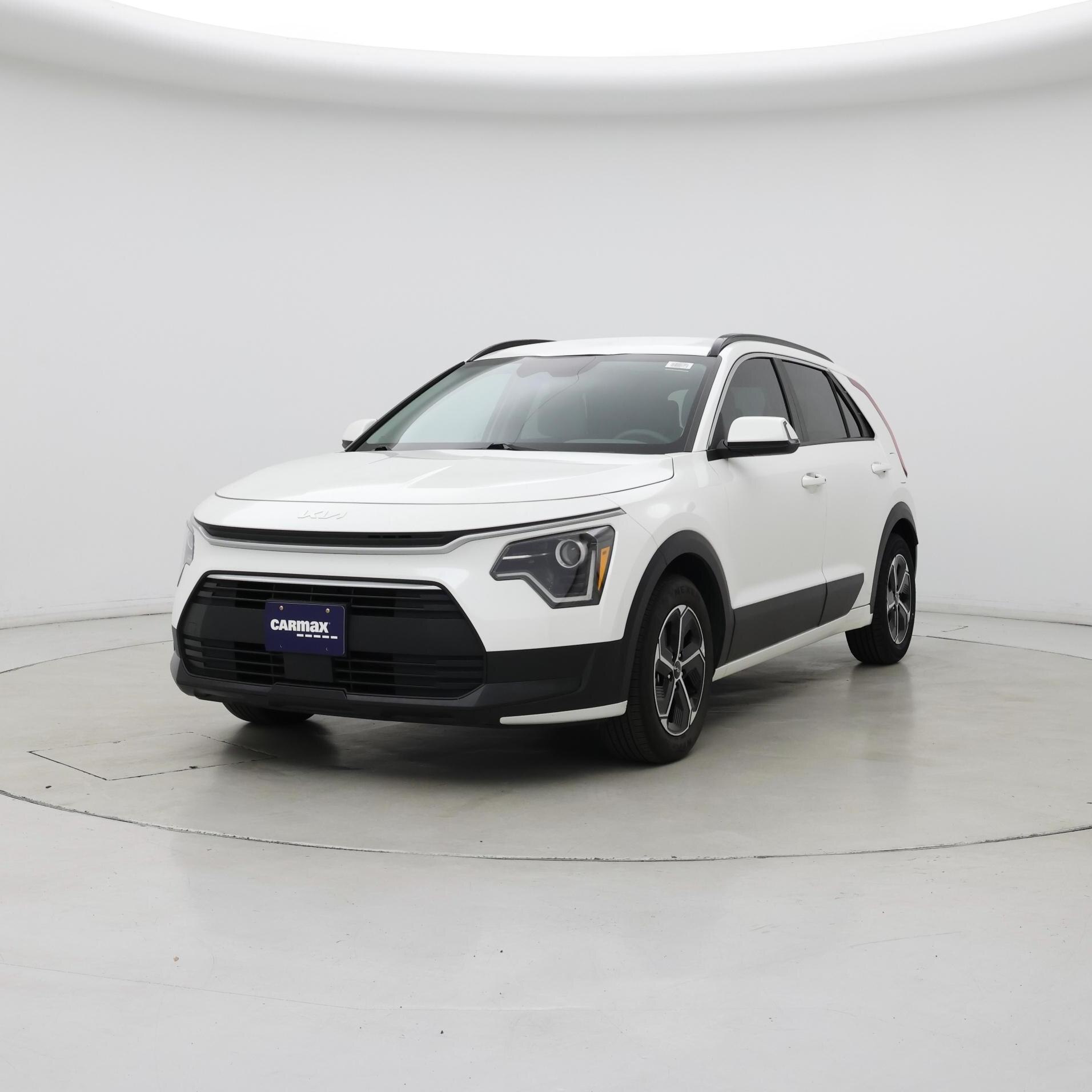 Thumbnail: 2023 Kia Niro - 4