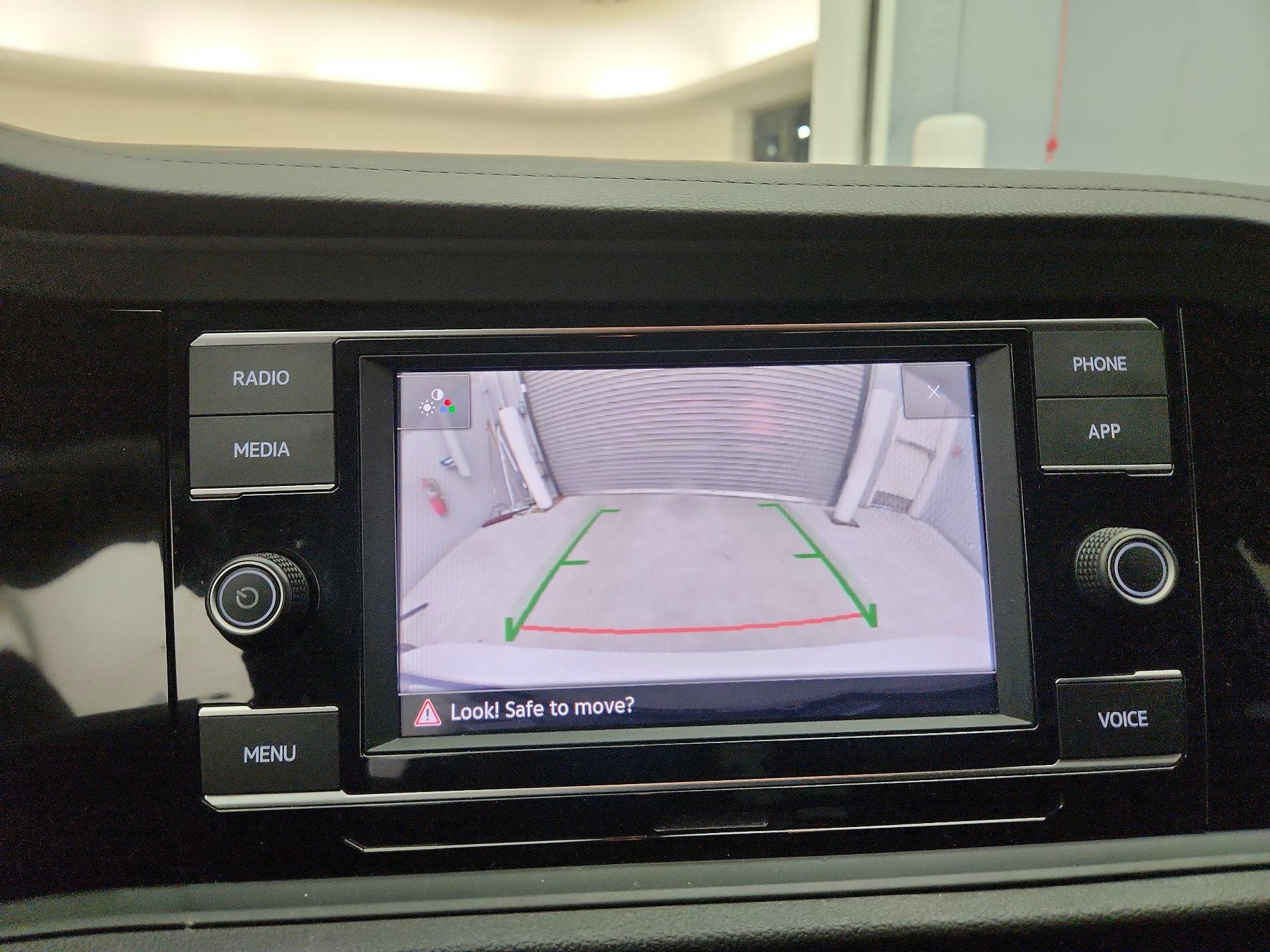 Thumbnail: 2023 Volkswagen Jetta - 14