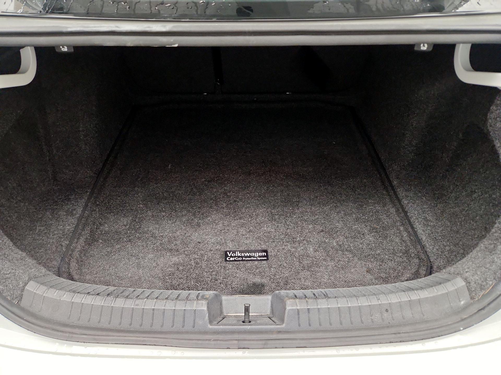 Thumbnail: 2023 Volkswagen Jetta - 20