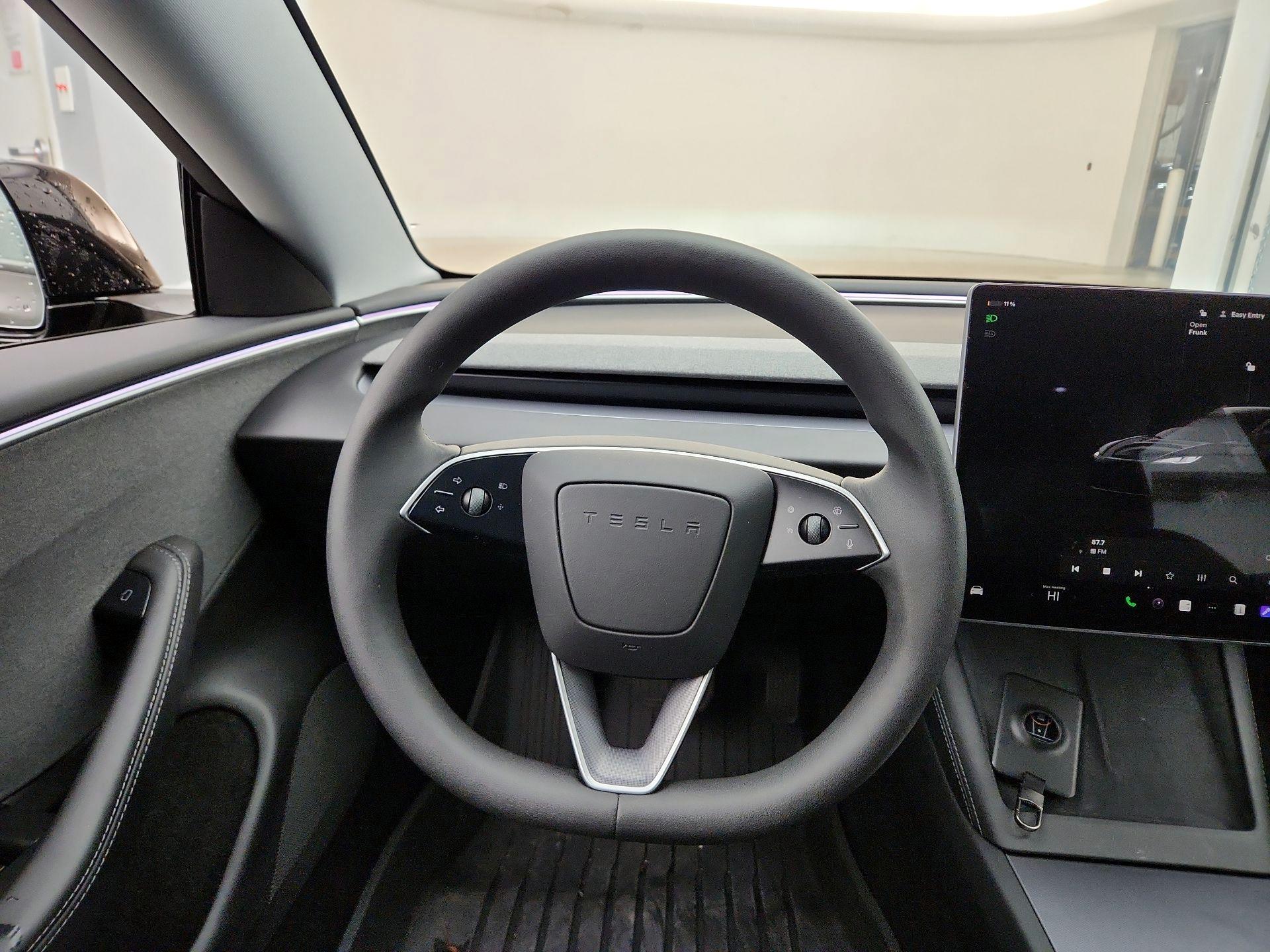 Thumbnail: 2025 Tesla Model 3 - 10