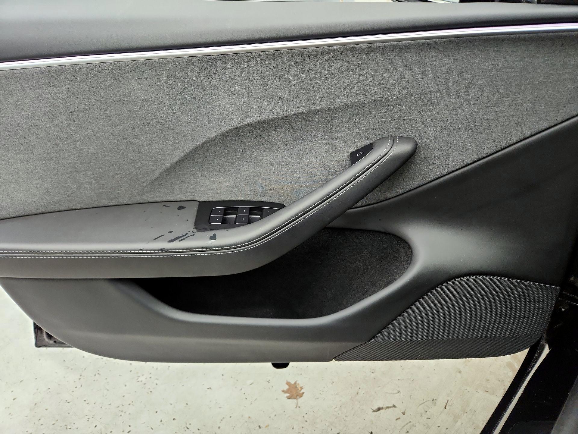 Thumbnail: 2025 Tesla Model 3 - 12