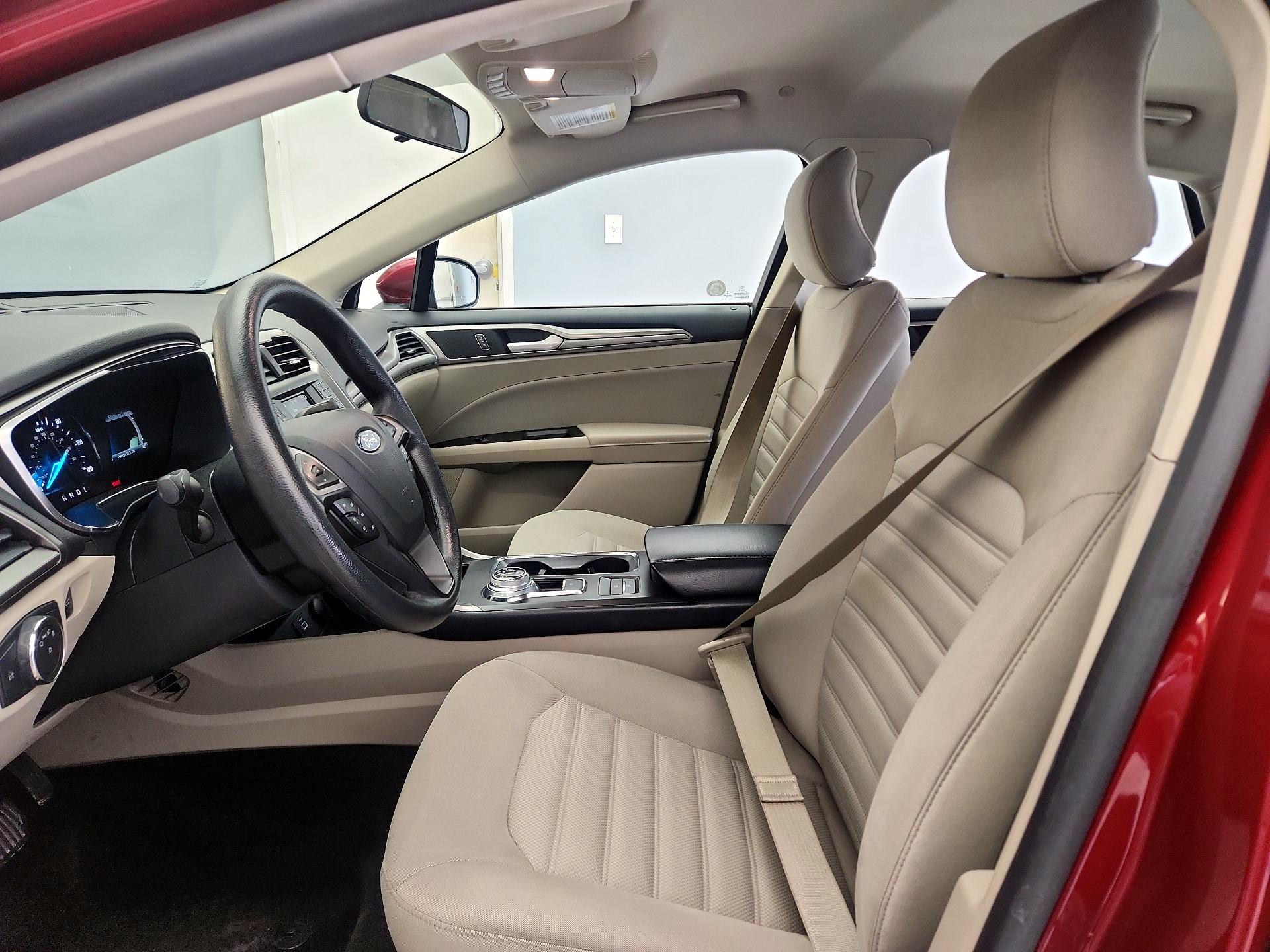 Thumbnail: 2018 Ford Fusion - 11