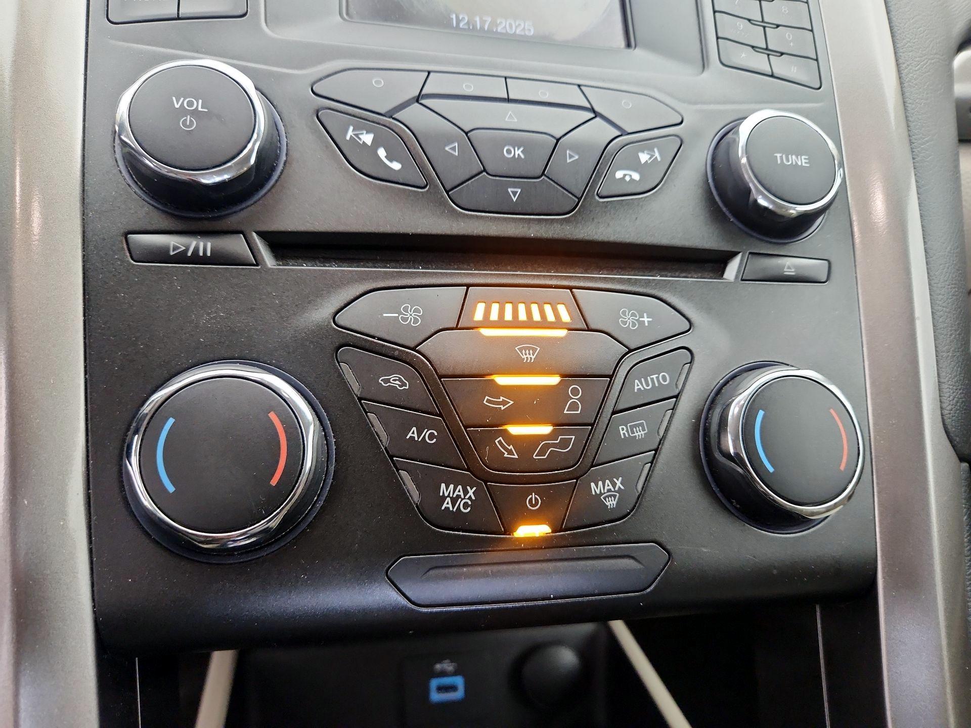 Thumbnail: 2018 Ford Fusion - 16