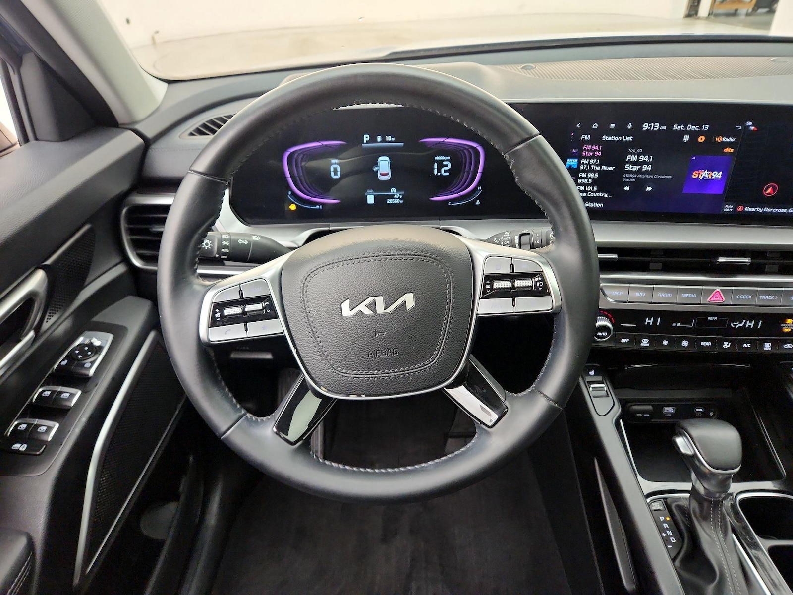 2024 Kia Telluride S - Photo 11