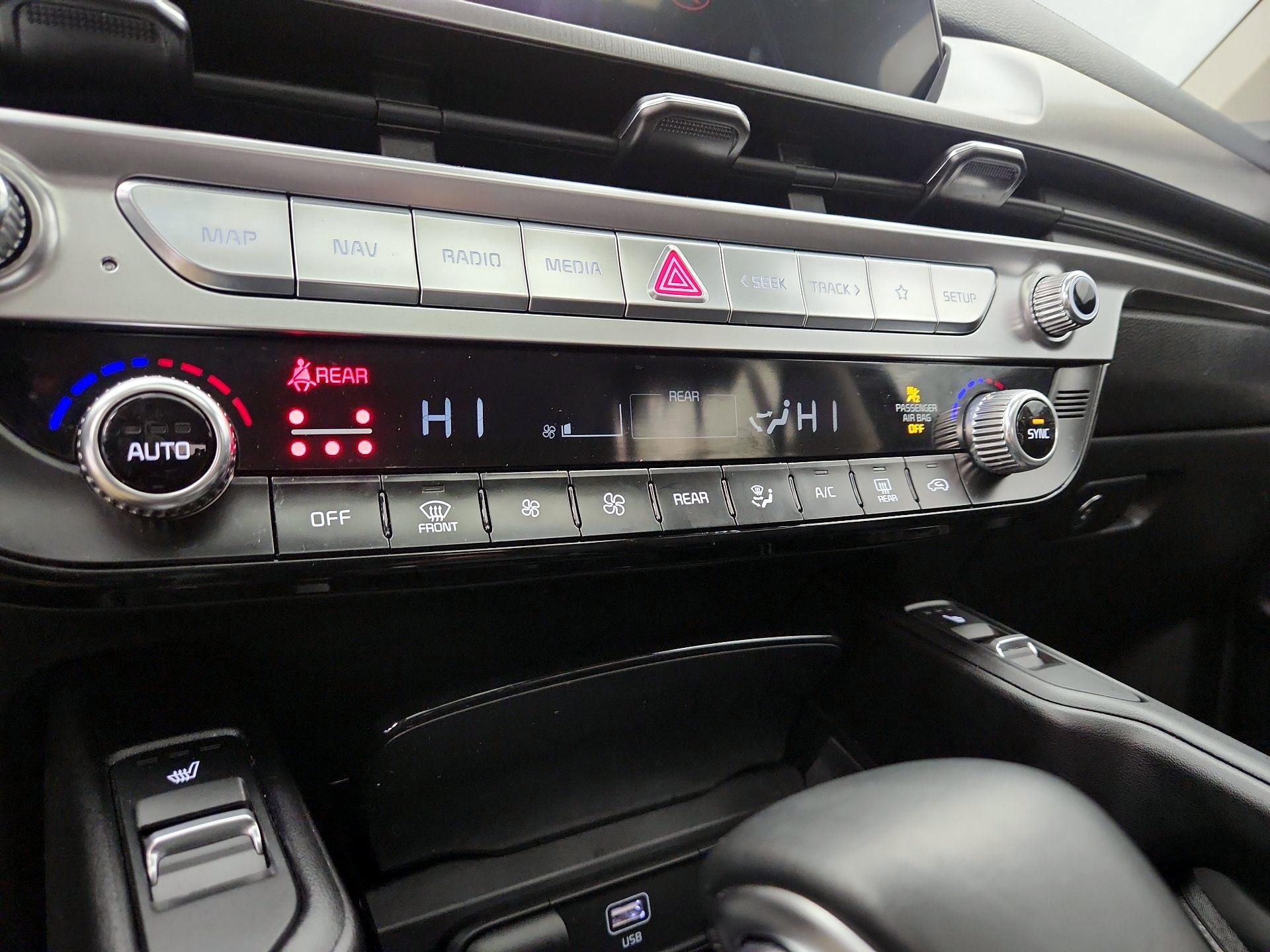 Thumbnail: 2024 Kia Telluride - 17