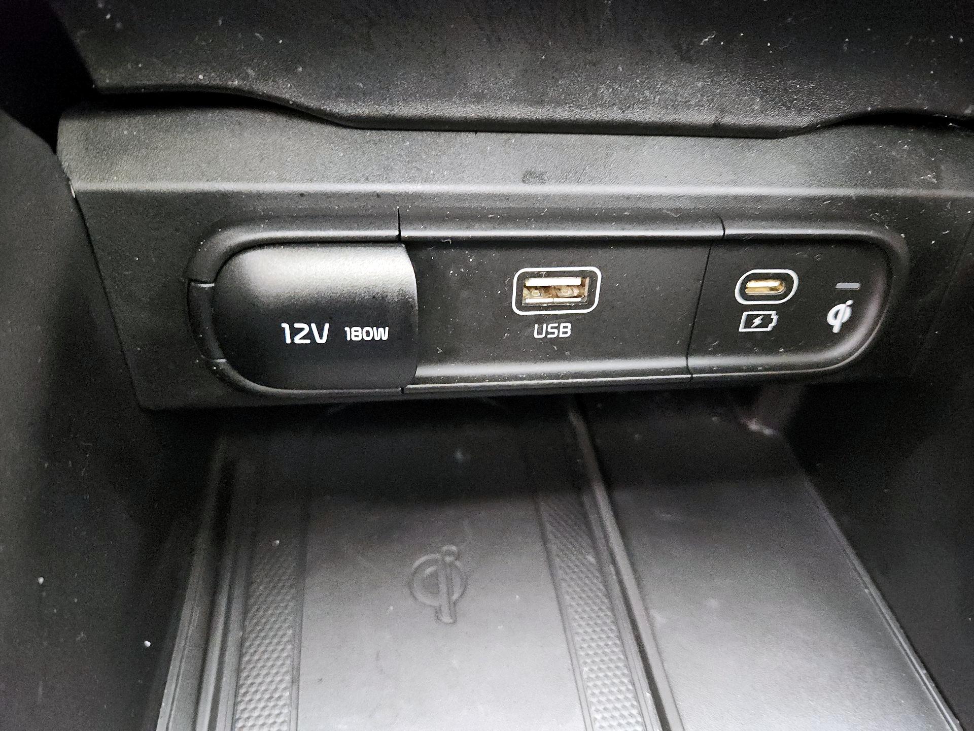 Thumbnail: 2024 Kia Telluride - 19