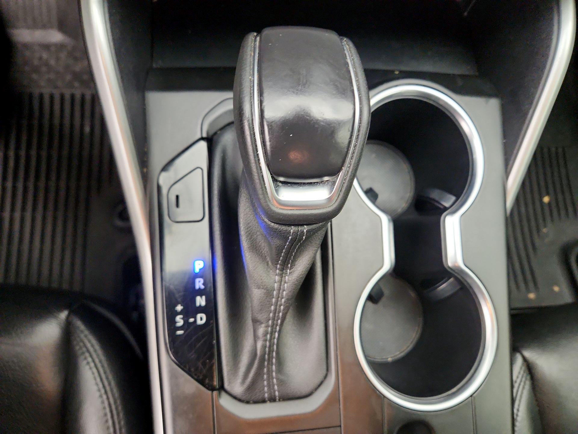 Thumbnail: 2022 Toyota Highlander - 17