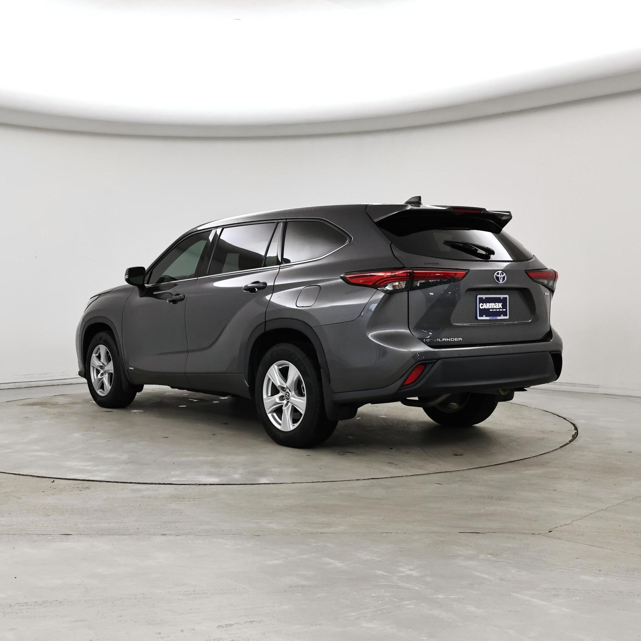 Thumbnail: 2022 Toyota Highlander - 2