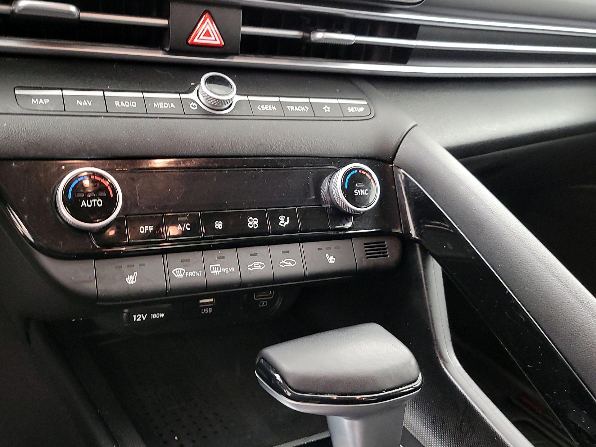 Thumbnail: 2023 Hyundai Elantra - 17