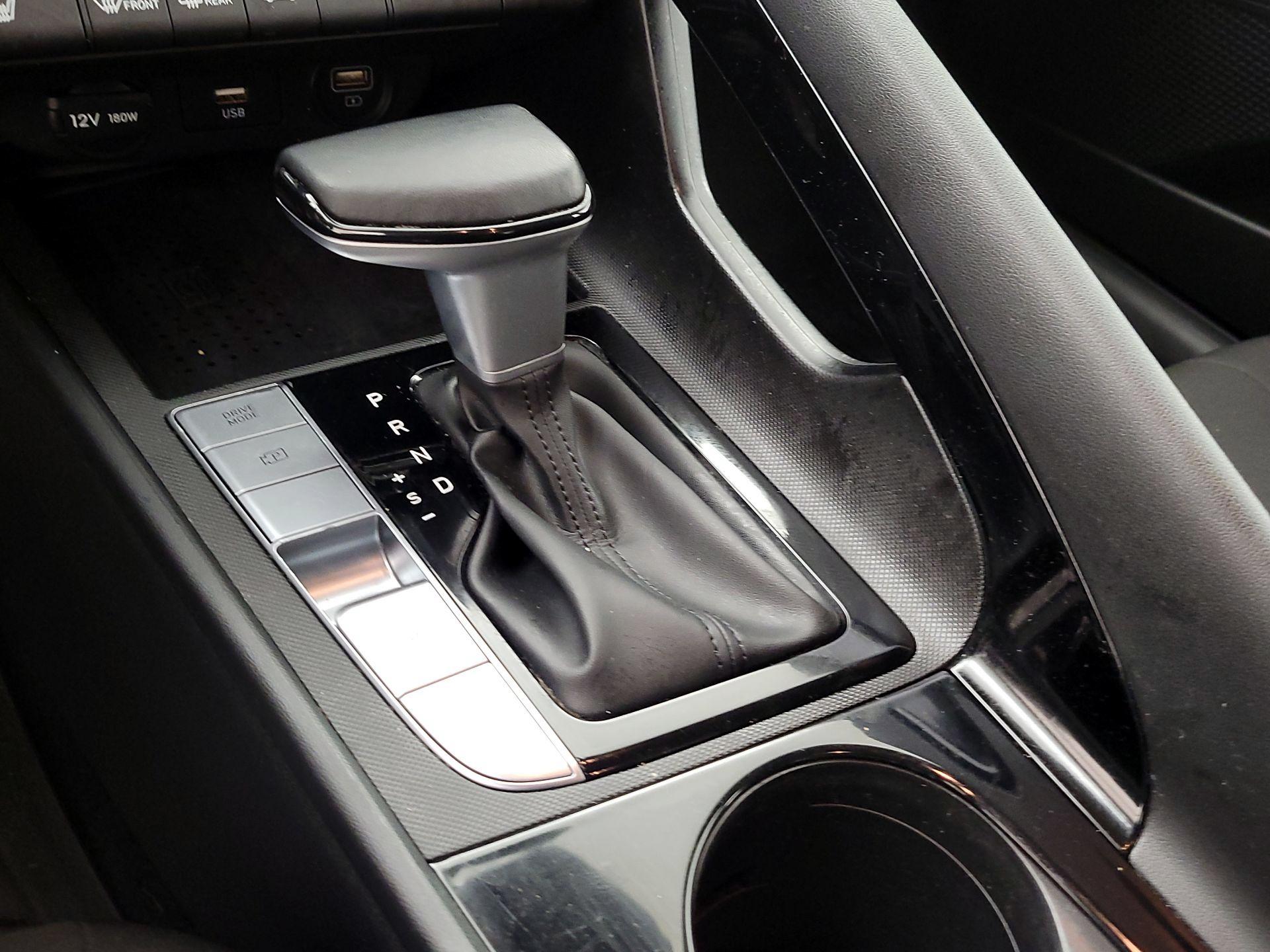 Thumbnail: 2023 Hyundai Elantra - 18