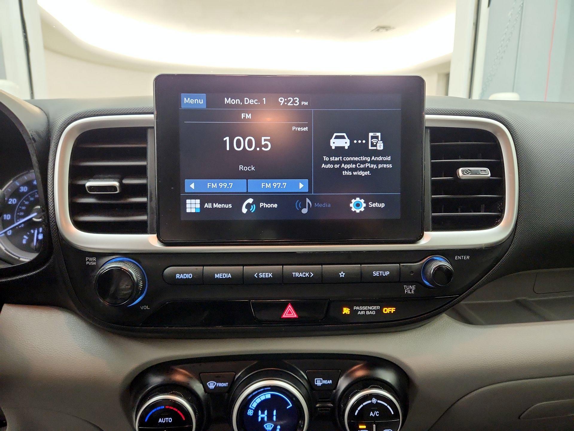 Thumbnail: 2022 Hyundai Venue - 15