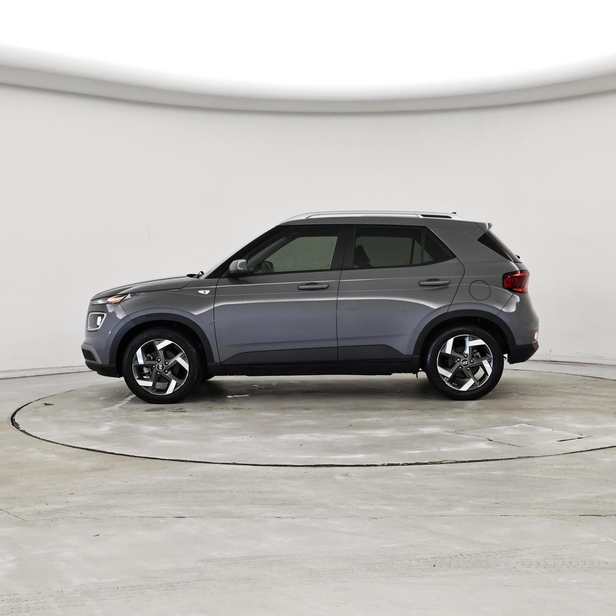 Thumbnail: 2022 Hyundai Venue - 3