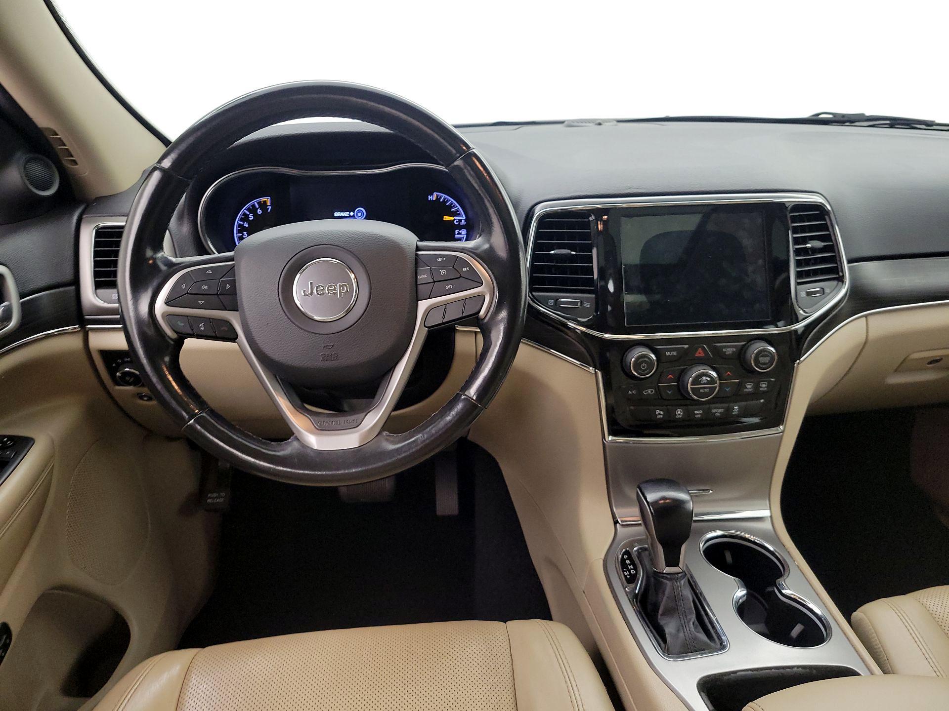 Thumbnail: 2020 Jeep Grand Cherokee - 10