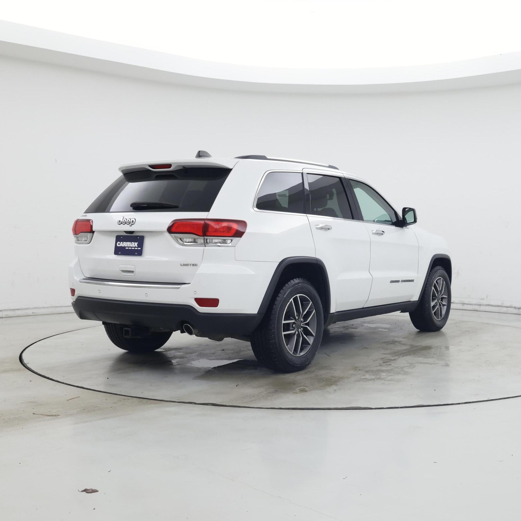 Thumbnail: 2020 Jeep Grand Cherokee - 8