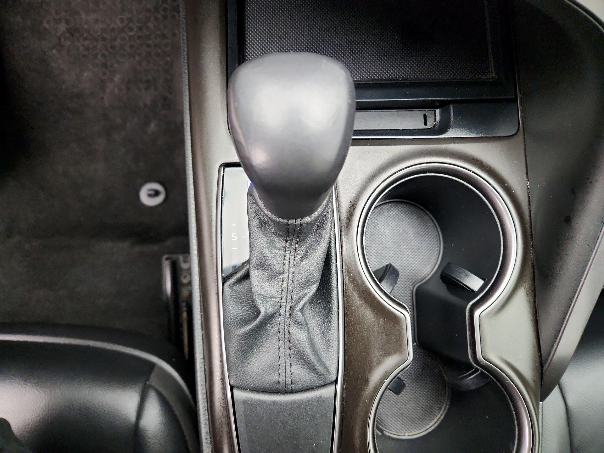 Thumbnail: 2021 Toyota Camry - 17