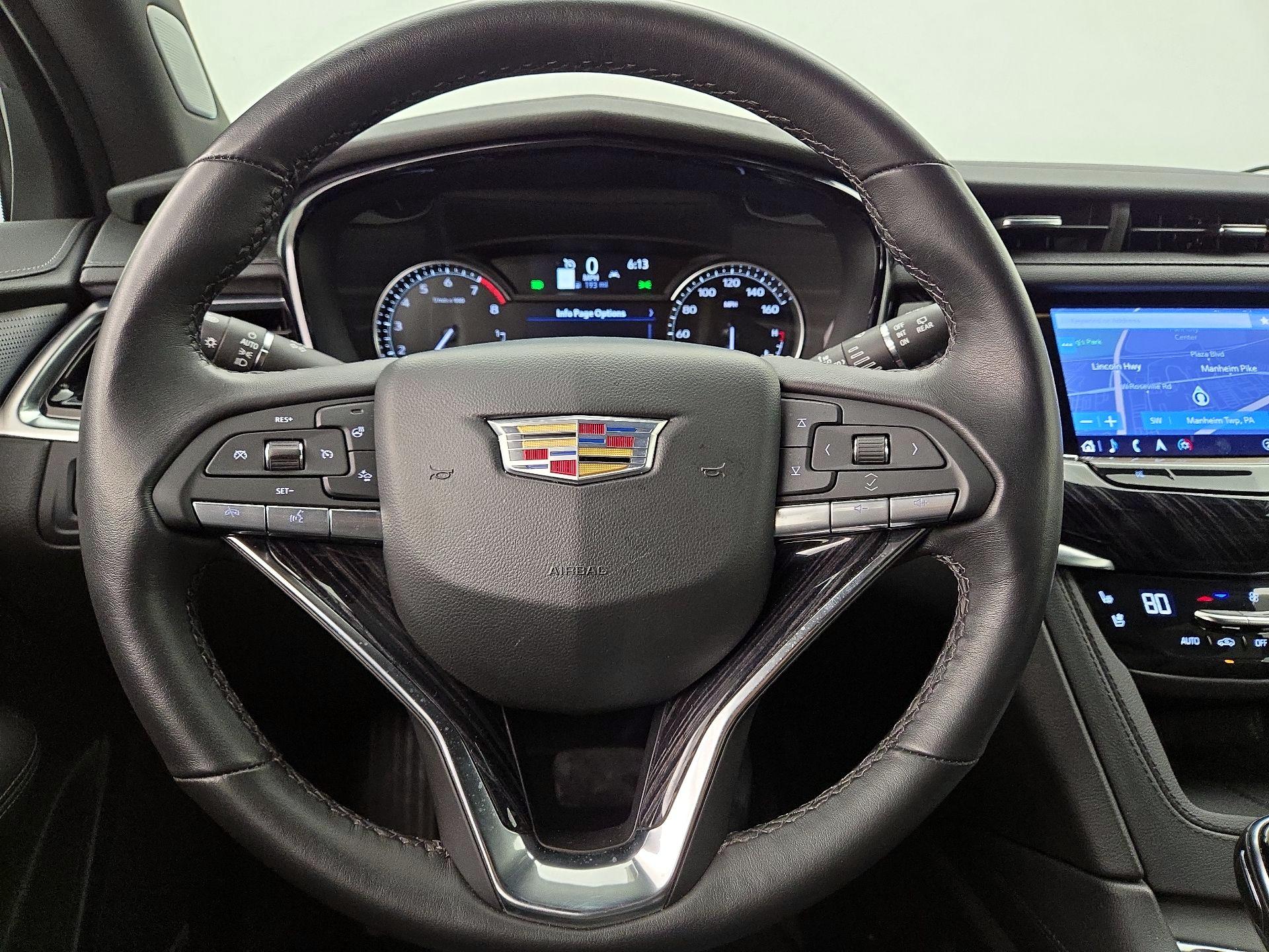 Thumbnail: 2025 Cadillac XT6 - 10