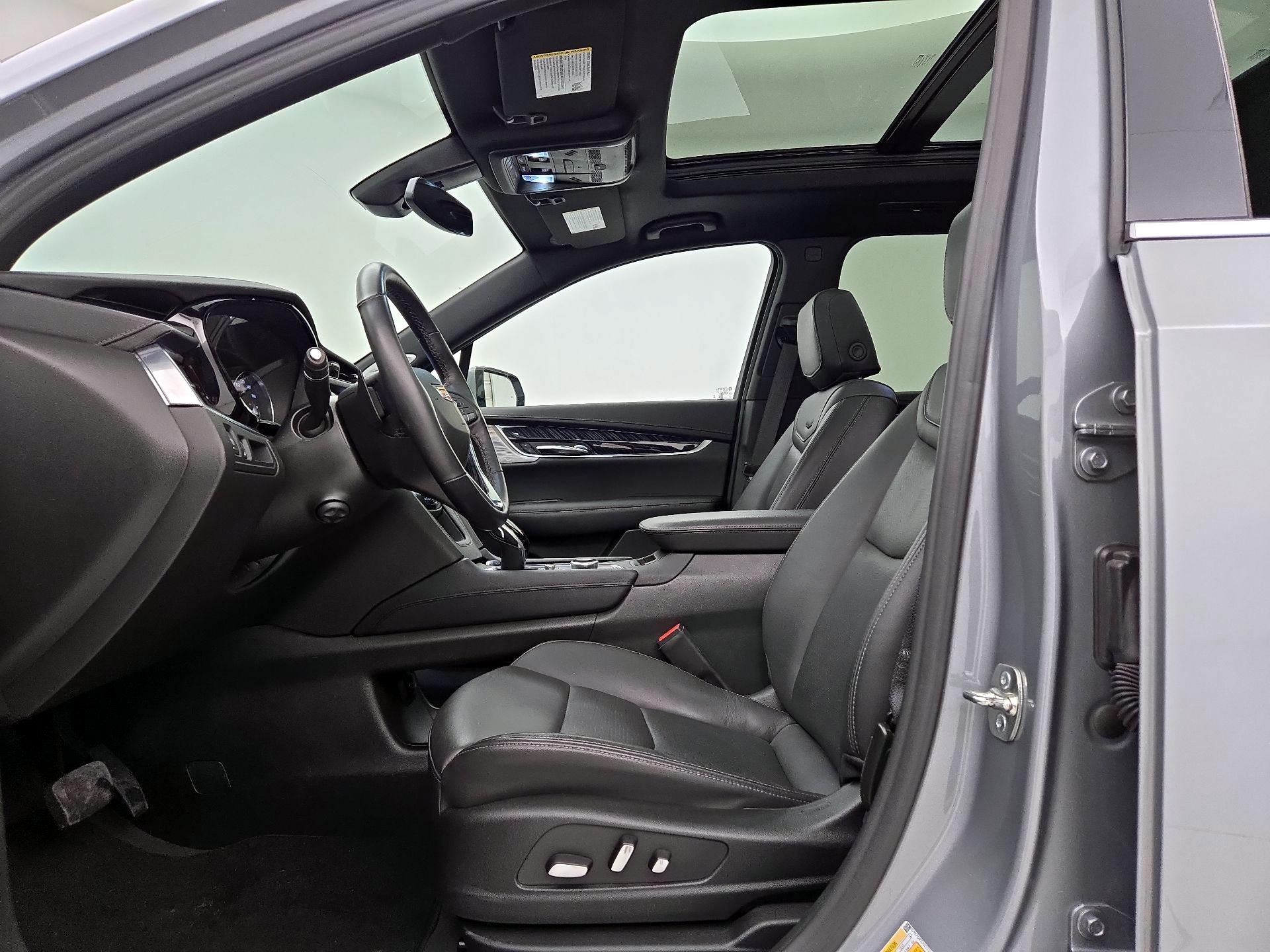 Thumbnail: 2025 Cadillac XT6 - 11