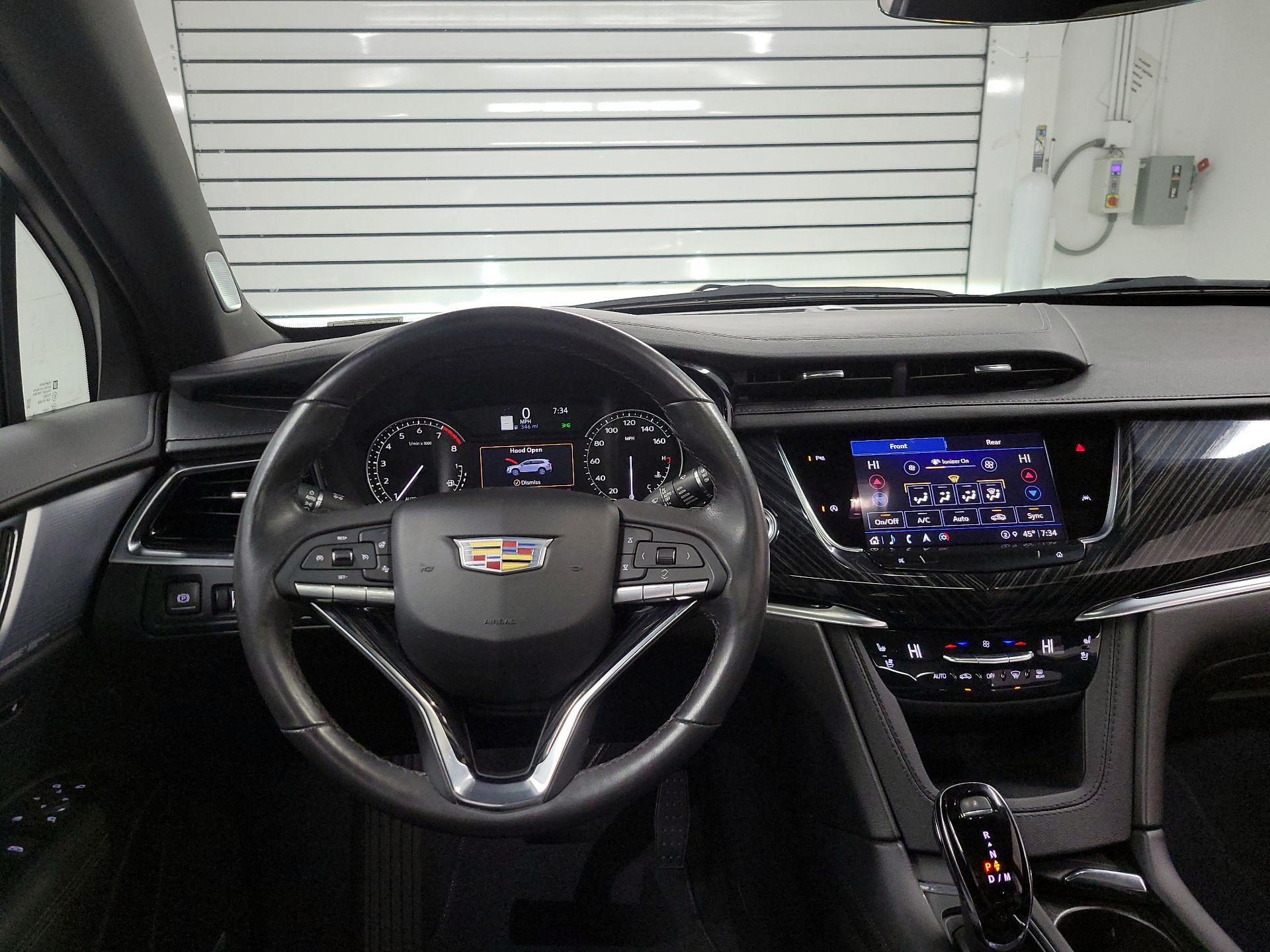 Thumbnail: 2025 Cadillac XT6 - 10