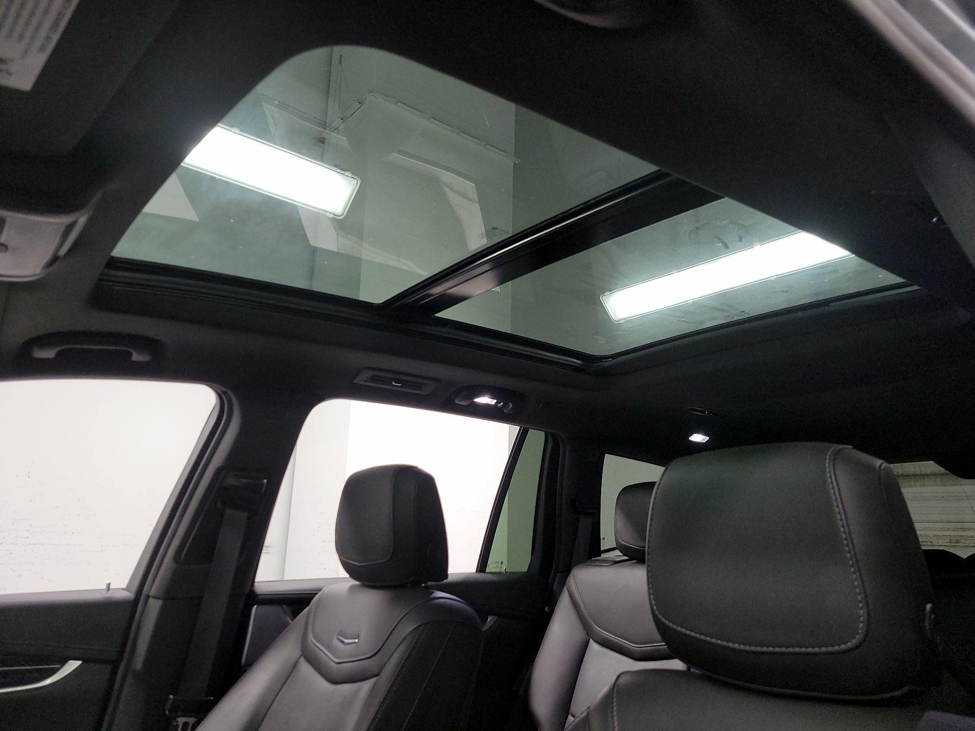 Thumbnail: 2025 Cadillac XT6 - 18