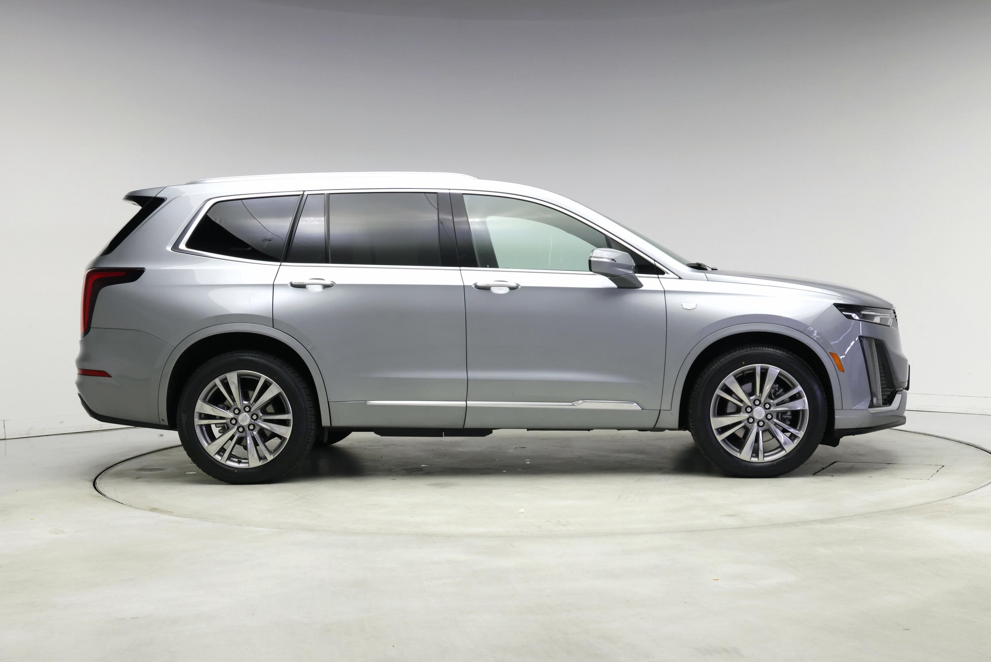 Thumbnail: 2025 Cadillac XT6 - 7