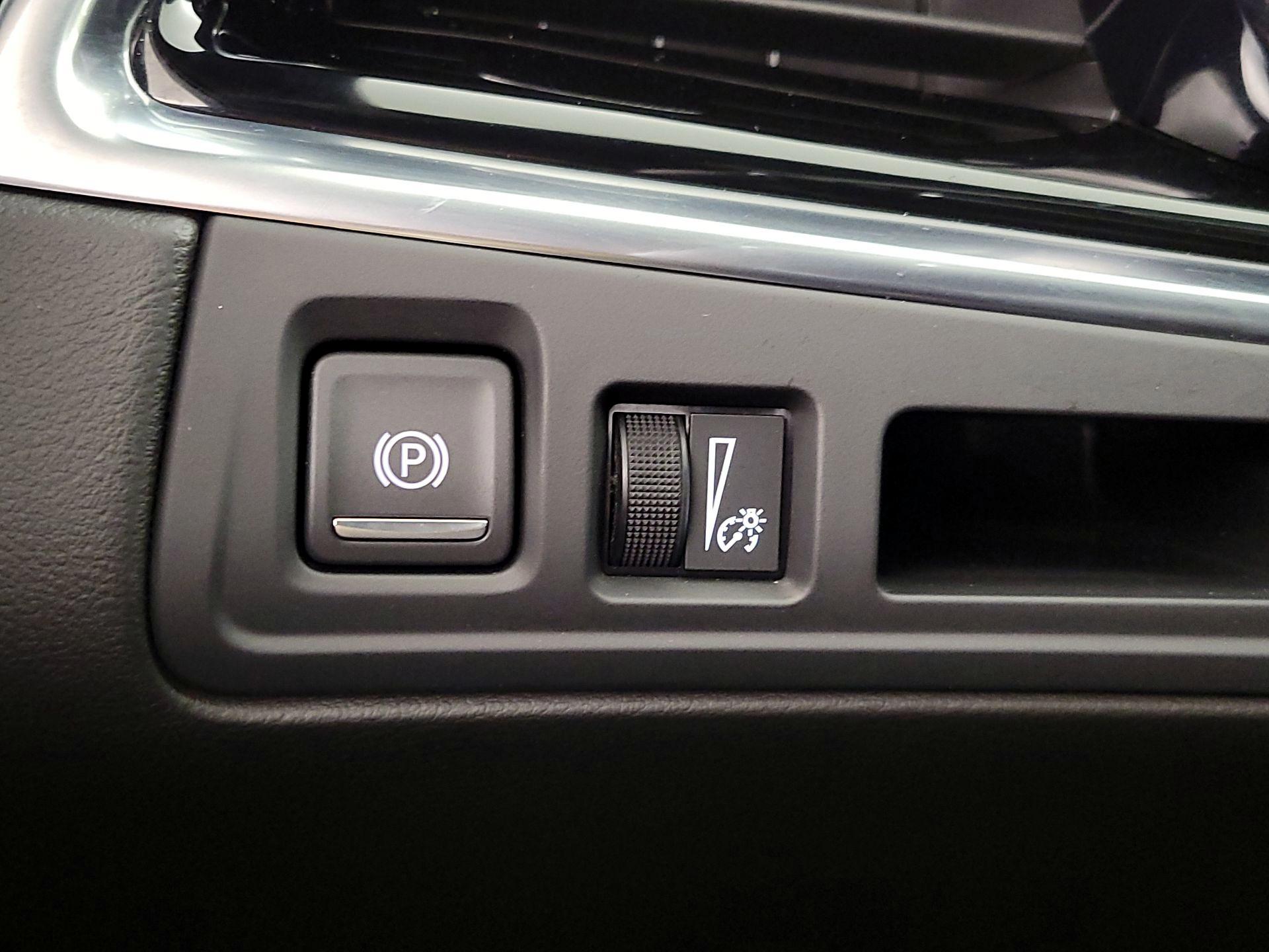 Thumbnail: 2025 Cadillac XT6 - 13