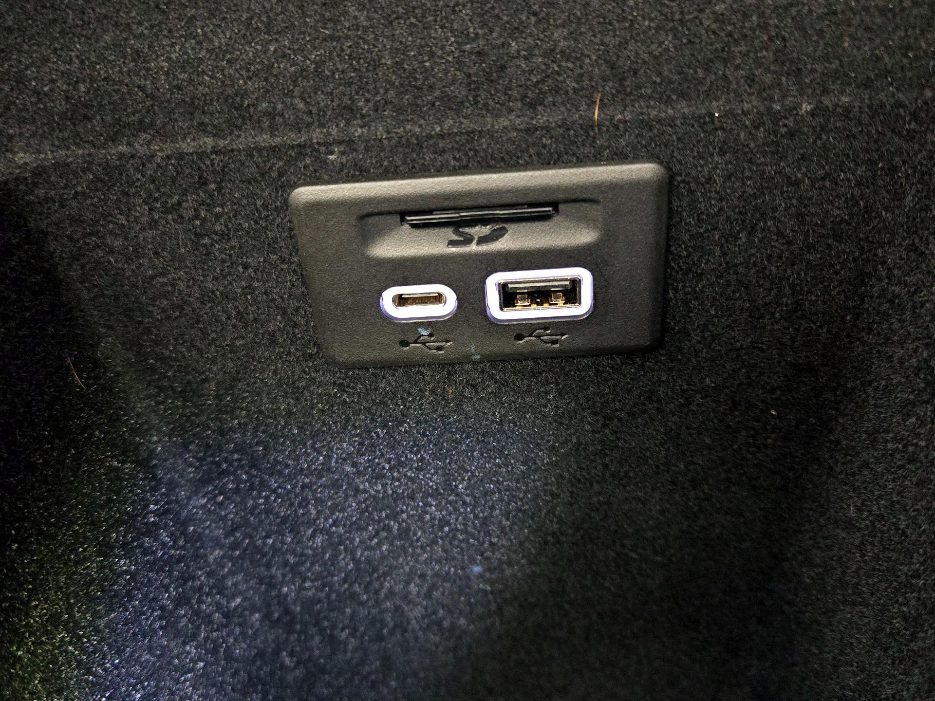 Thumbnail: 2025 Cadillac XT6 - 19