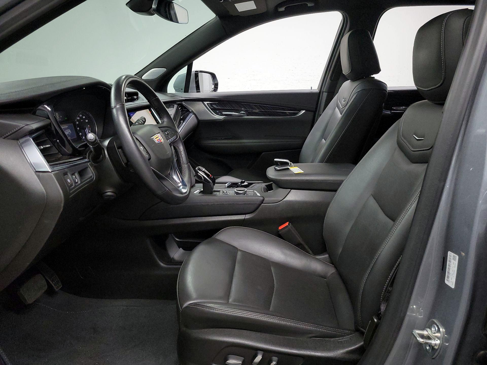 Thumbnail: 2025 Cadillac XT6 - 11