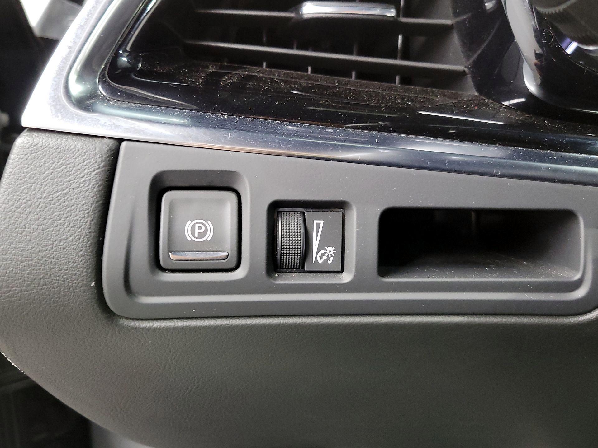 Thumbnail: 2025 Cadillac XT6 - 13